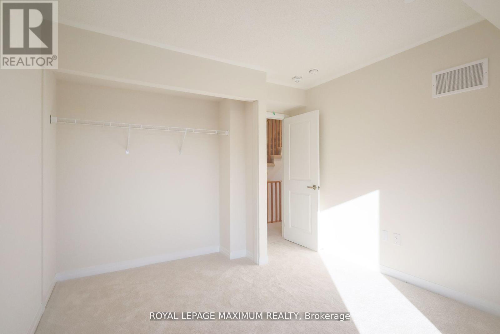 












1 - 11 BAYNES WAY N

,
Bradford West Gwillimbury,




Ontario
L3Z4M1

