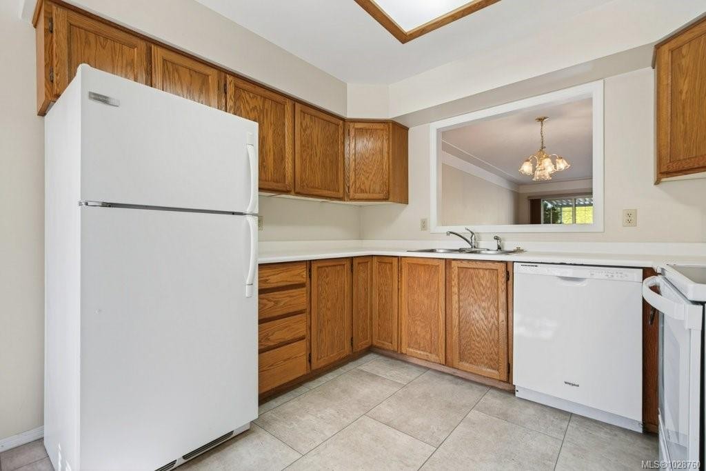 









50


Anderton

Ave, 5,
Courtenay,




BC
V9N 2G4

