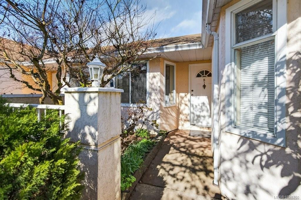 









50


Anderton

Ave, 5,
Courtenay,




BC
V9N 2G4

