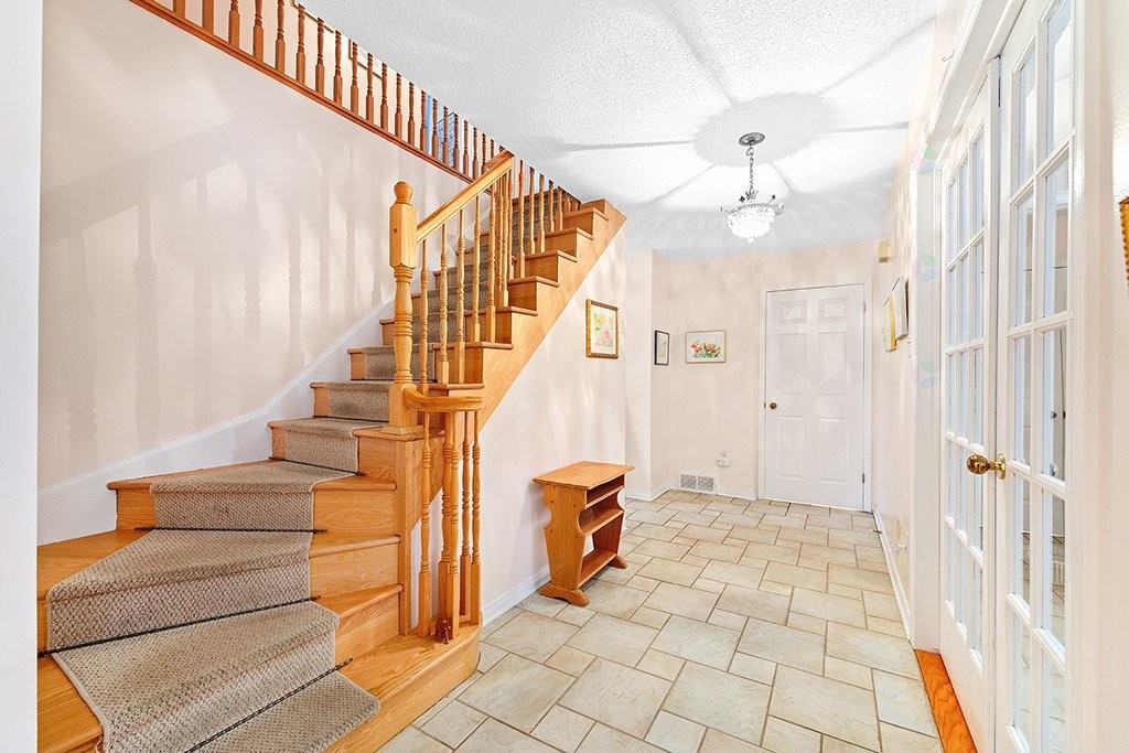 









231


Av. des Explorateurs

,
Gatineau (Aylmer),




QC
J9J1M2

