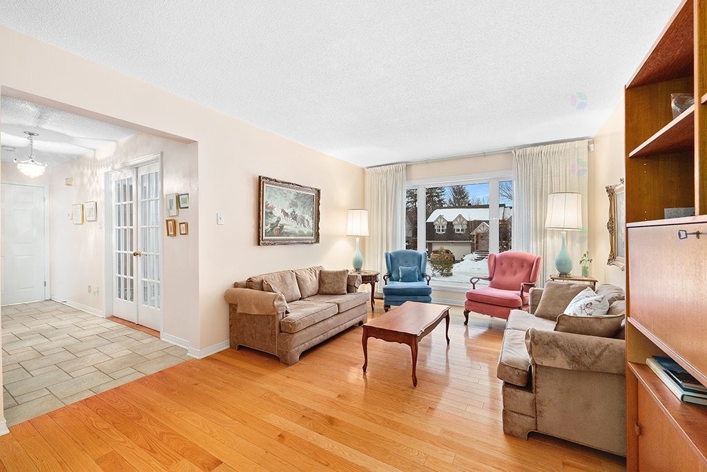 









231


Av. des Explorateurs

,
Gatineau (Aylmer),




QC
J9J1M2

