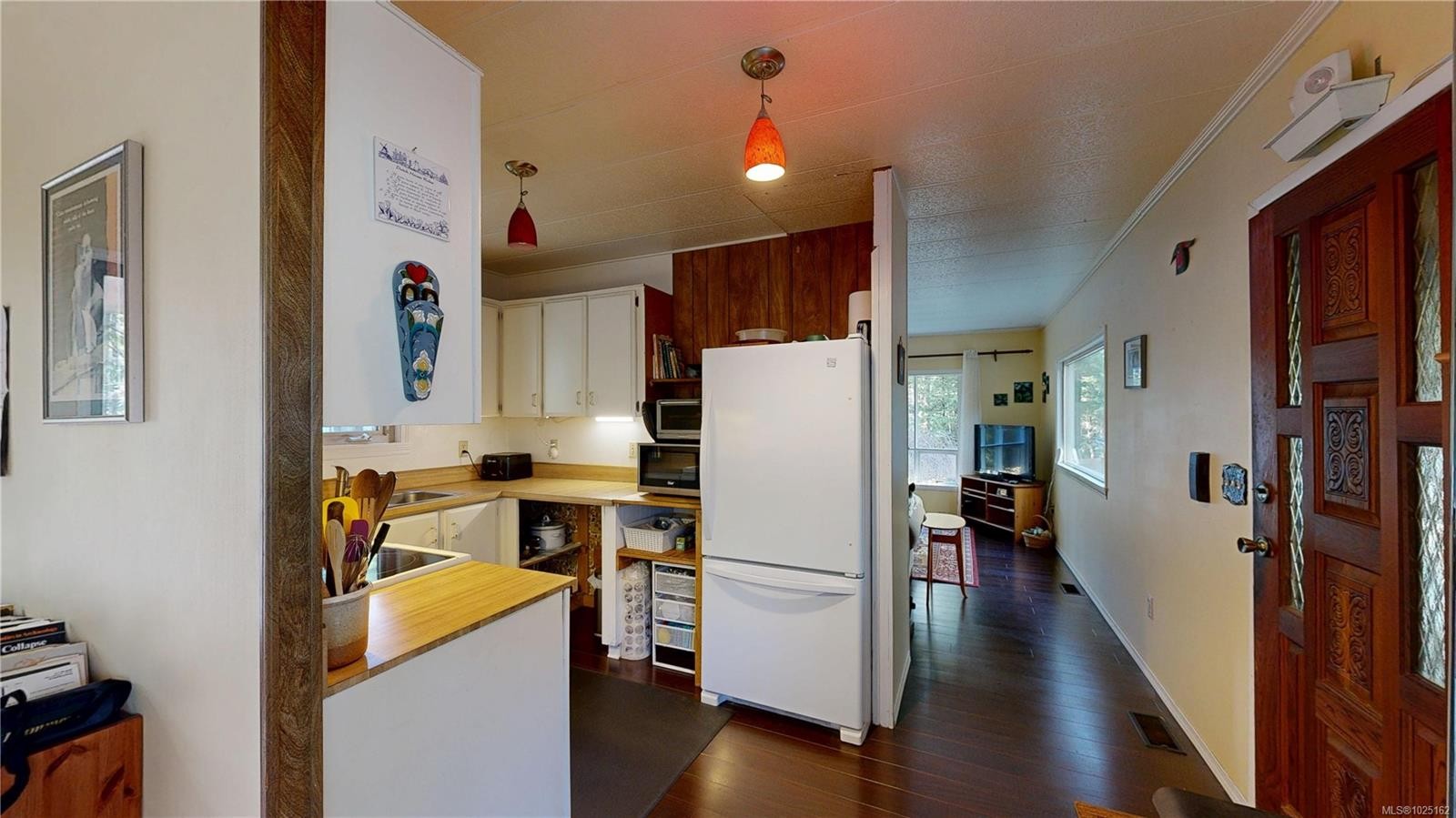 









365


King

Rd,
Gabriola Island,




BC
V0R 1X1

