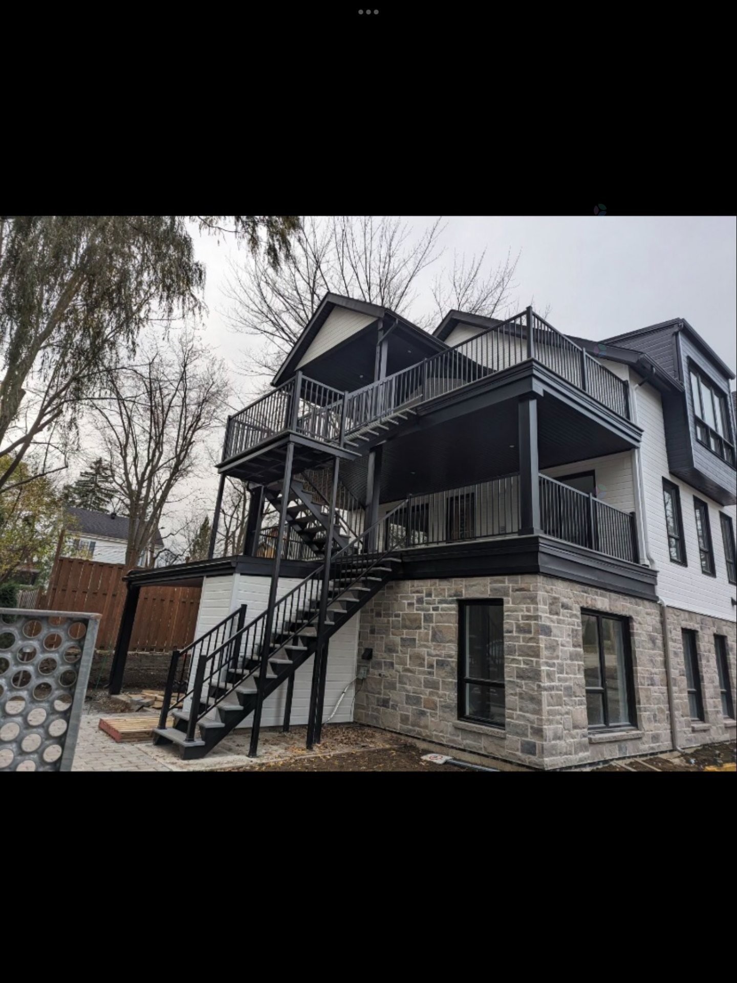 









456


Ch. de la Grande-Côte

,
Rosemère,




QC
J7A1L4

