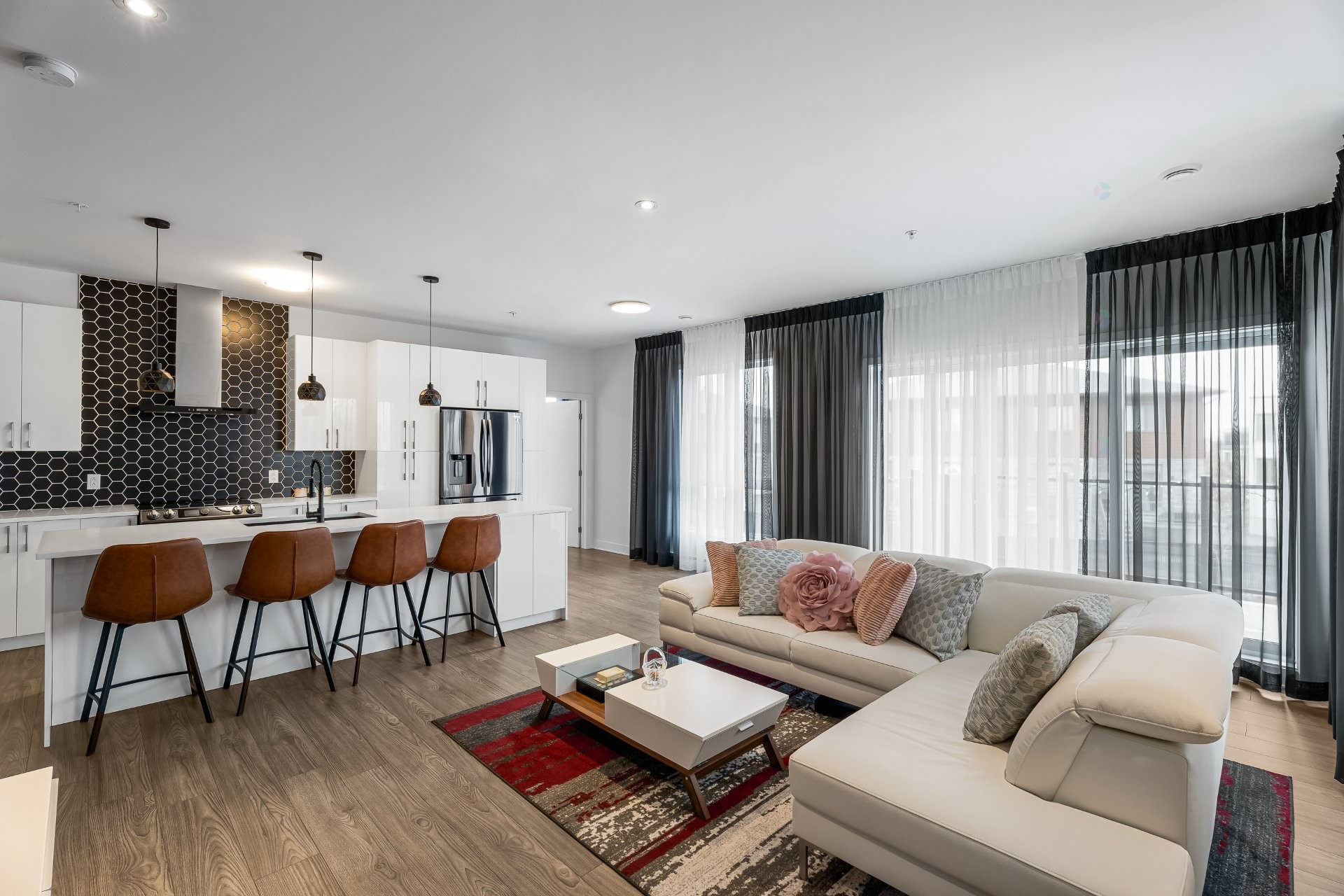 









120


Av. de la Belle-Dame

, 203,
La Prairie,




QC
J5R0T4

