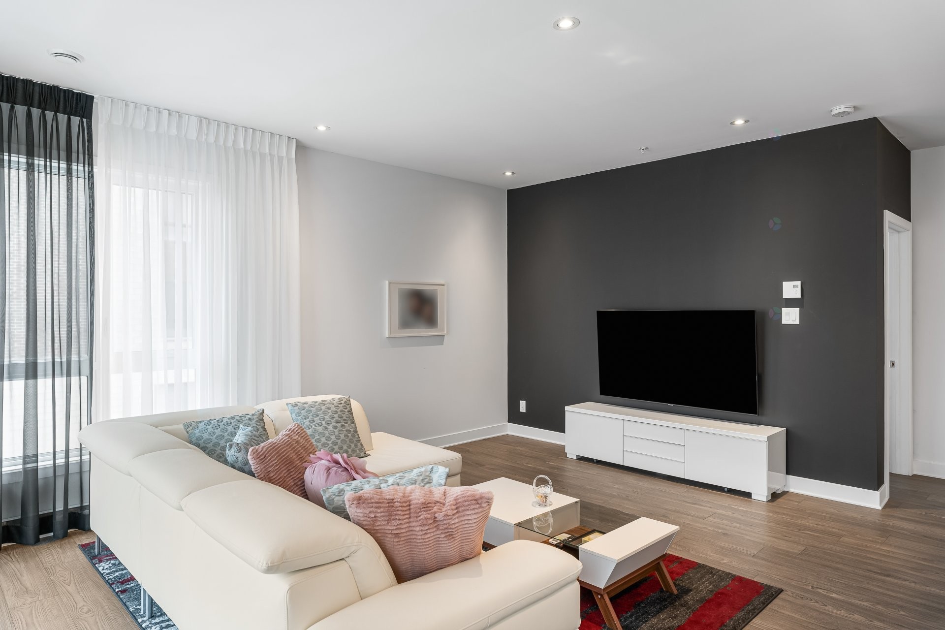 









120


Av. de la Belle-Dame

, 203,
La Prairie,




QC
J5R0T4

