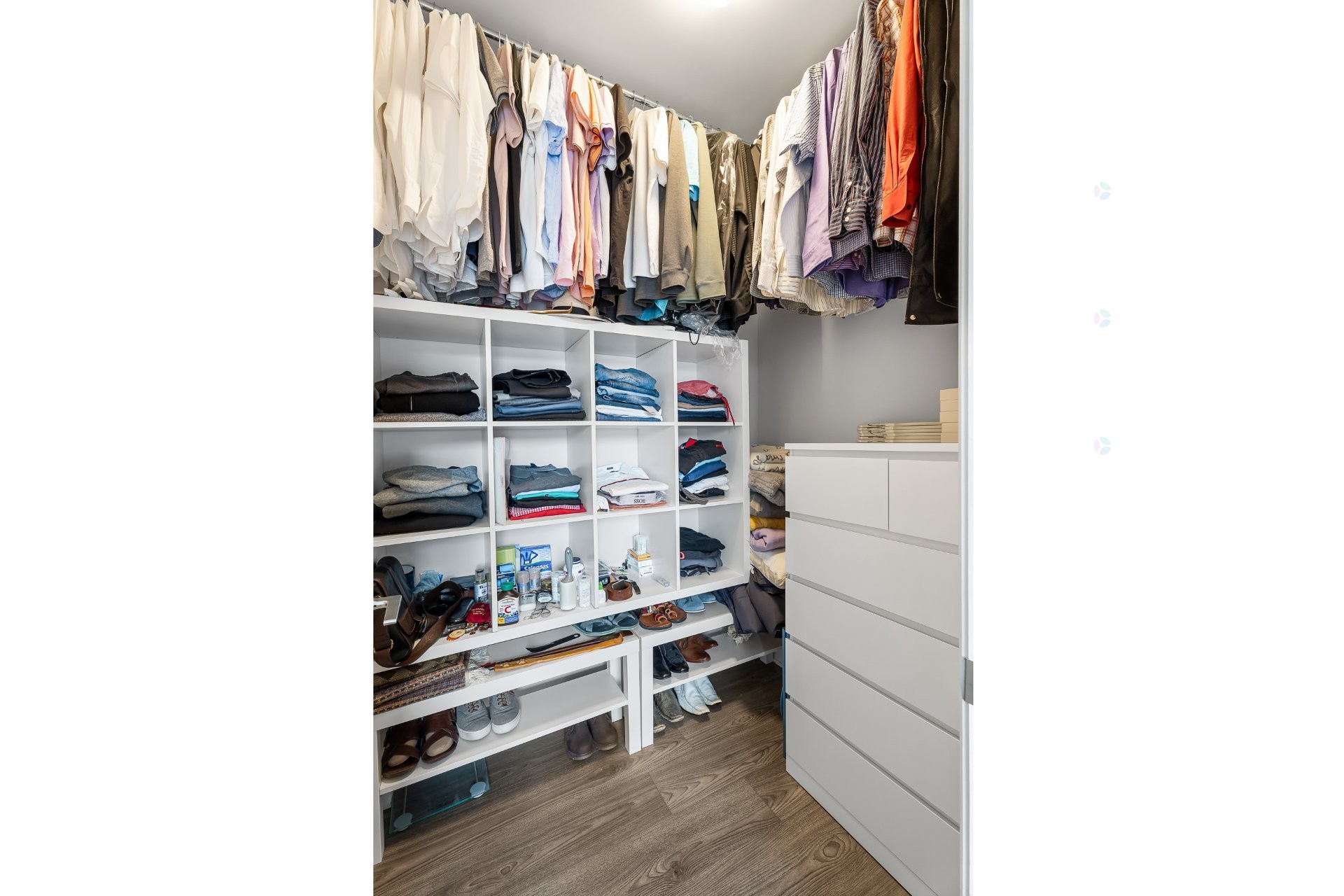 









120


Av. de la Belle-Dame

, 203,
La Prairie,




QC
J5R0T4


