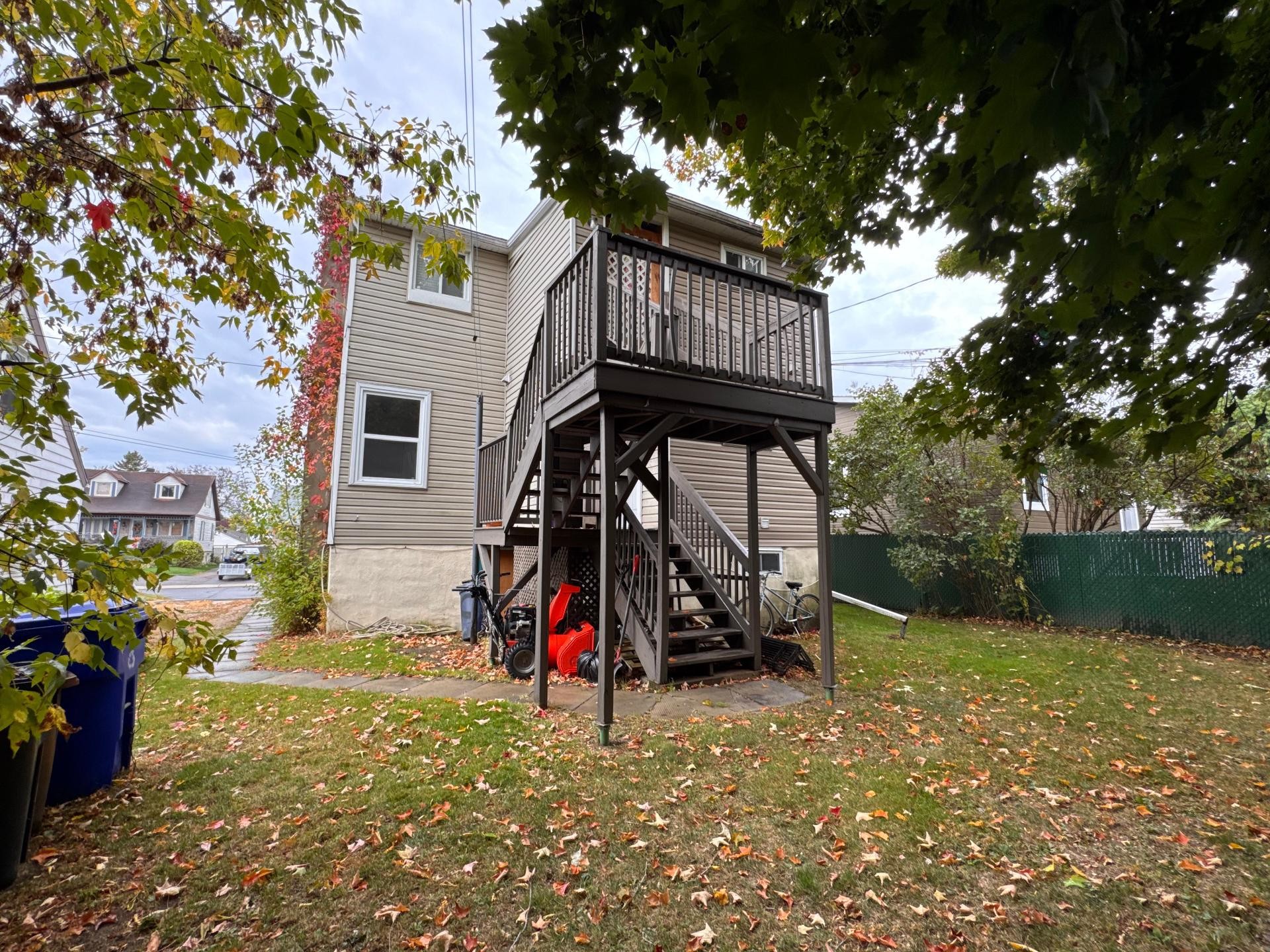 









124


Boul. Montclair

,
Gatineau (Hull),




QC
J8Y2G3

