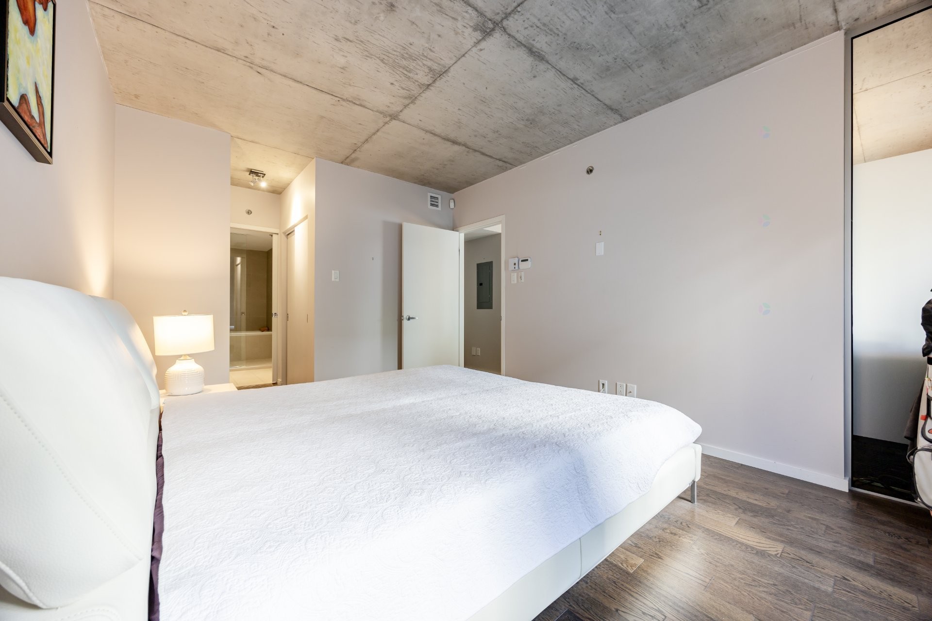 









9815


Boul. Leduc

, 105,
Brossard,




QC
J4Y0K8

