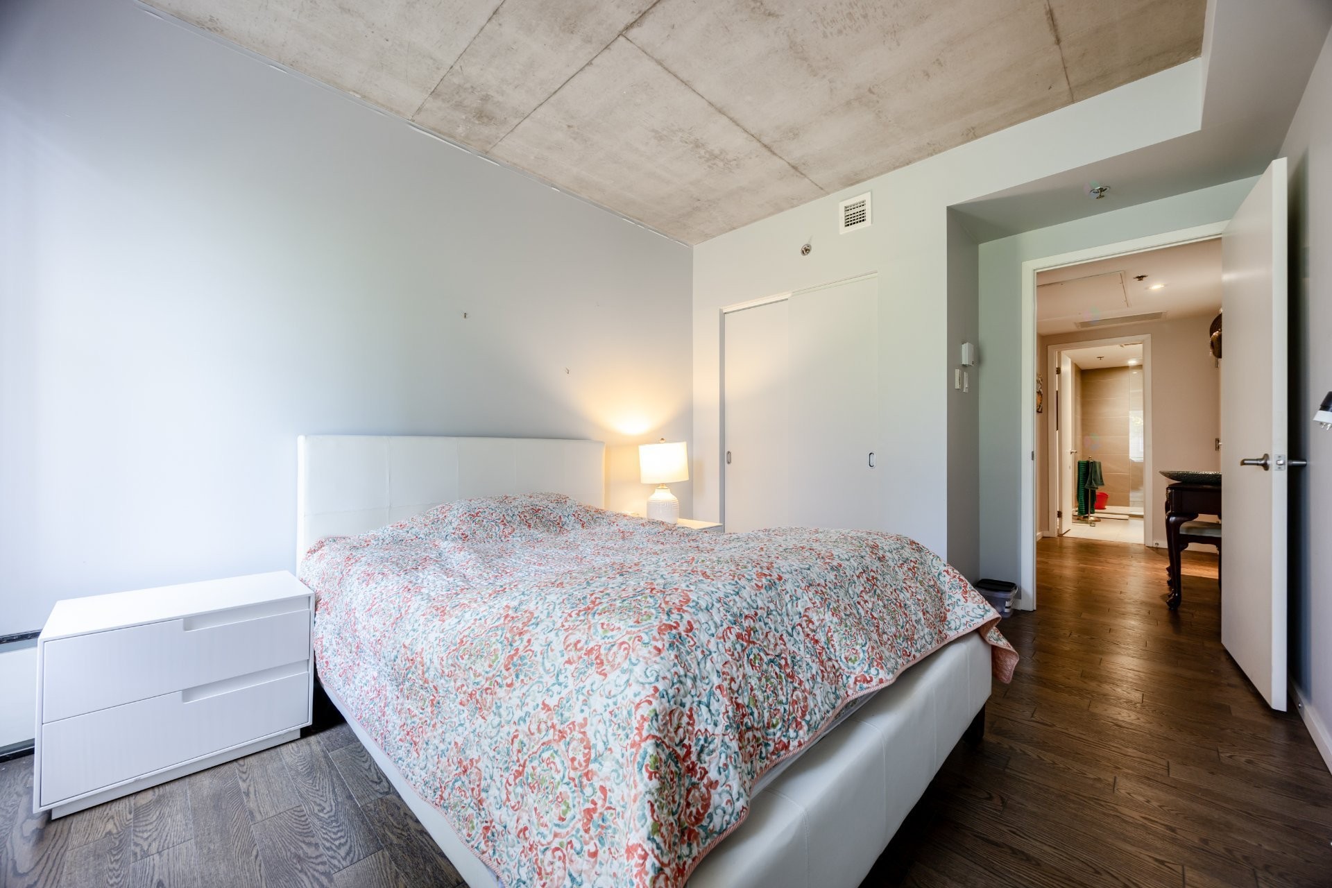 









9815


Boul. Leduc

, 105,
Brossard,




QC
J4Y0K8

