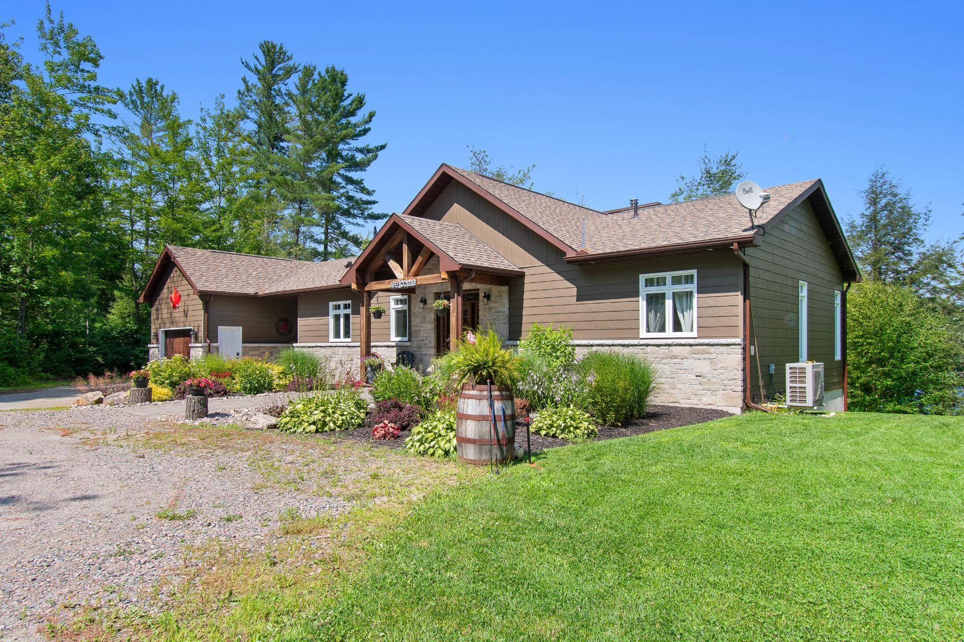 









287


Ch. Stephens

,
Otter Lake,




QC
J0X2P0

