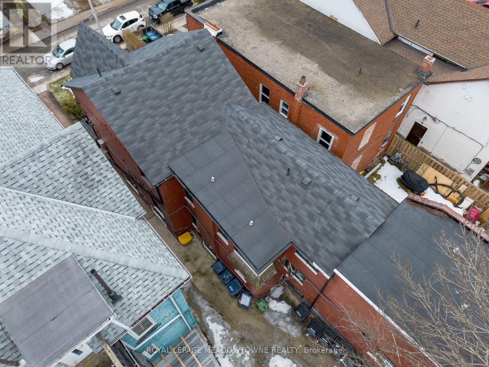 












70 MELBOURNE AVENUE

,
Toronto,




Ontario
M6K1K7

