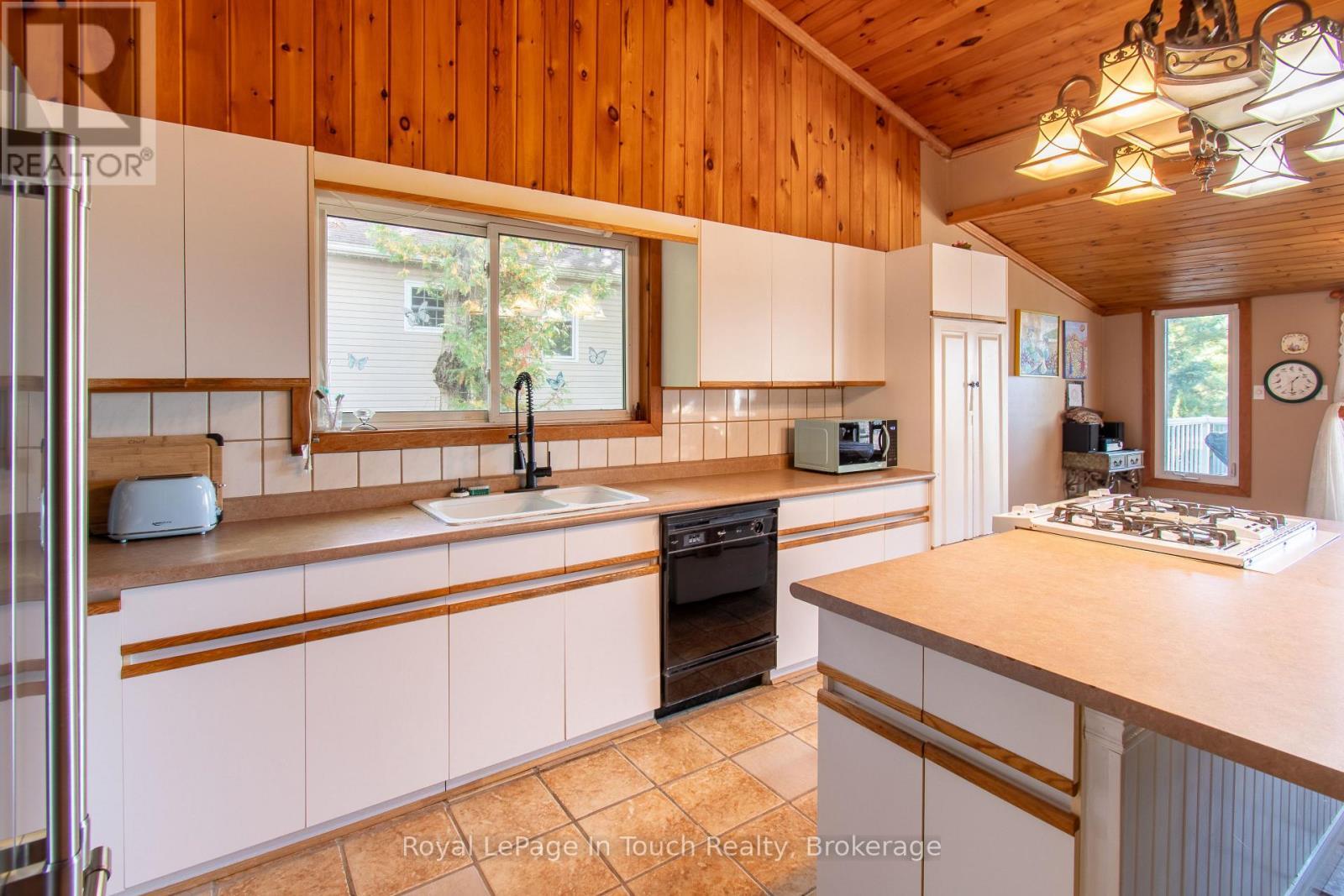 












64 WAHNEKEWENING DRIVE

,
Tiny,




Ontario
L0L2J0


