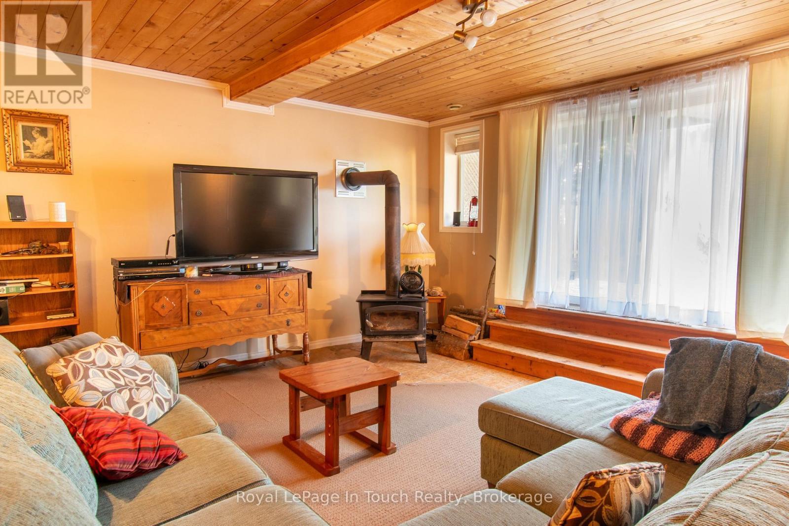 












64 WAHNEKEWENING DRIVE

,
Tiny,




Ontario
L0L2J0

