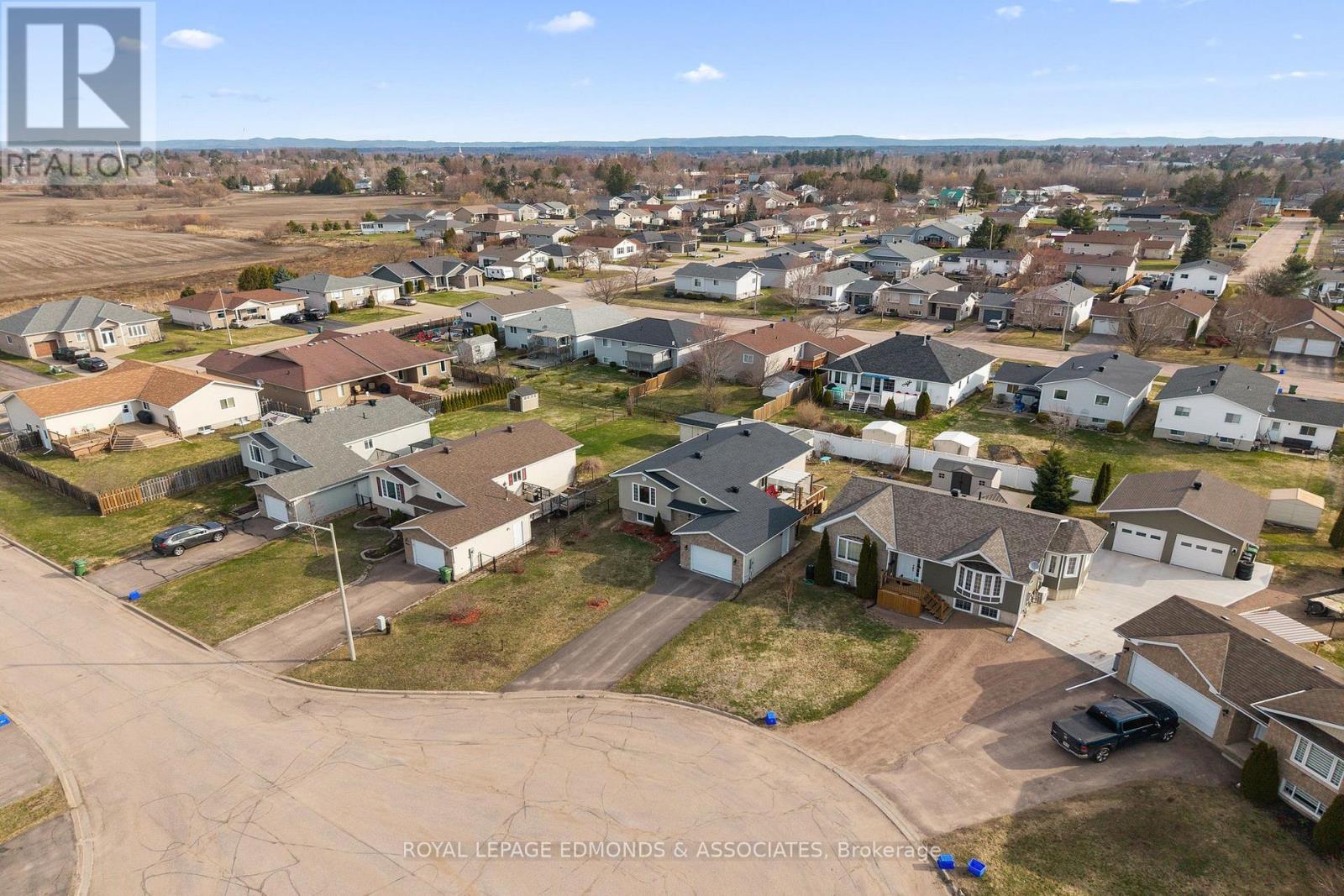 












492 SHEPPARD ROAD

,
Pembroke,




Ontario
K8A0A7

