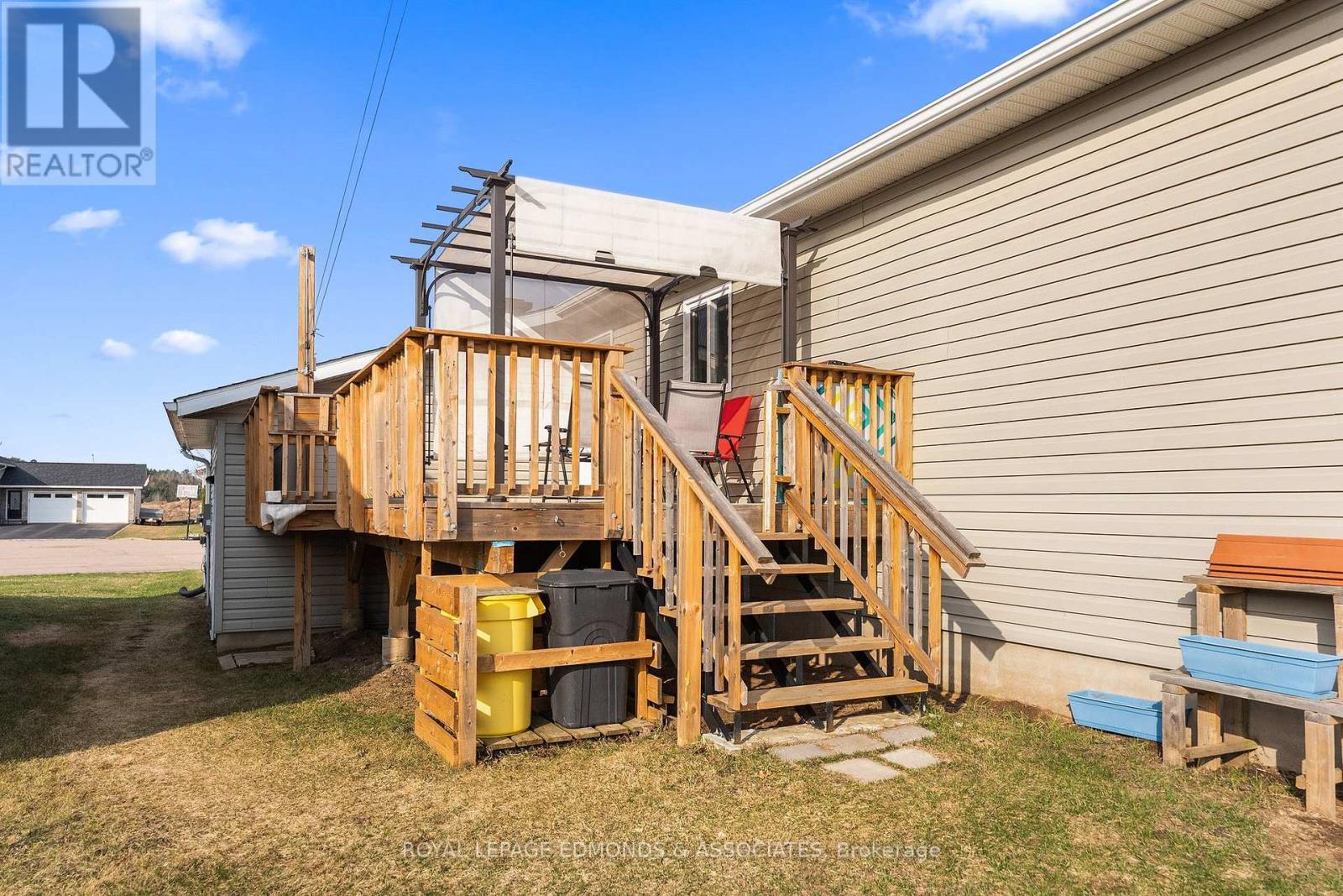 












492 SHEPPARD ROAD

,
Pembroke,




Ontario
K8A0A7

