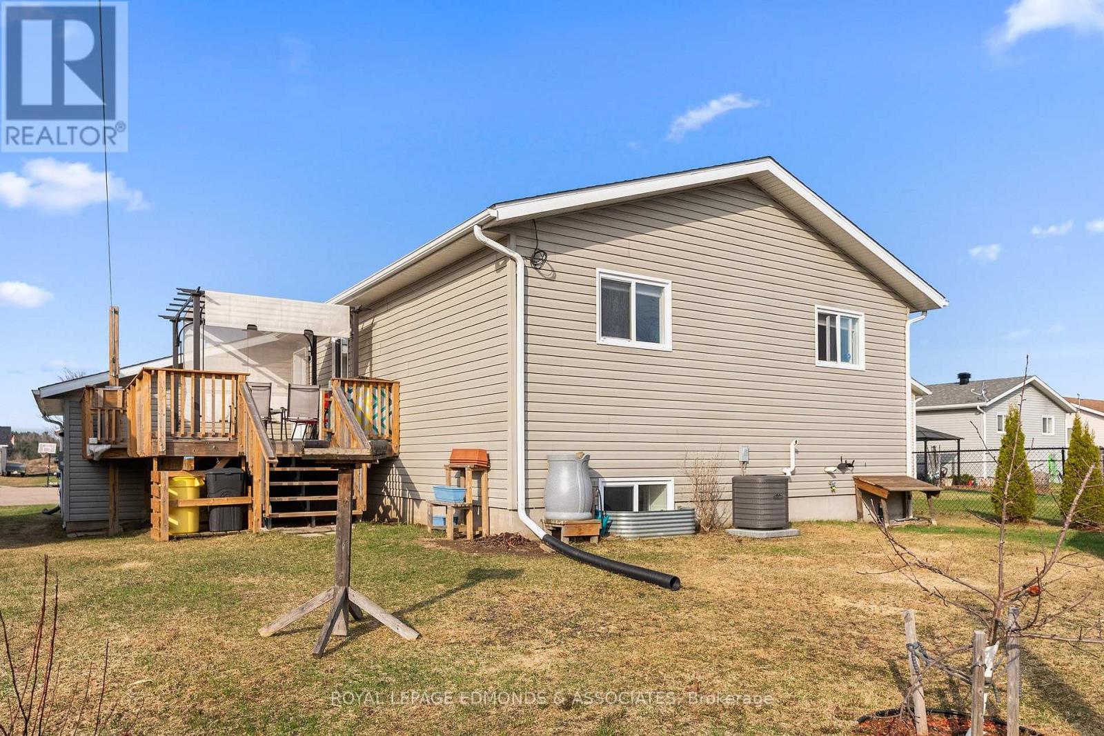 












492 SHEPPARD ROAD

,
Pembroke,




Ontario
K8A0A7

