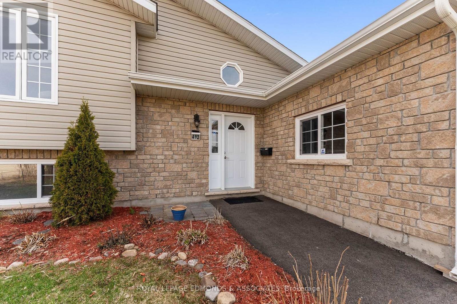 












492 SHEPPARD ROAD

,
Pembroke,




Ontario
K8A0A7

