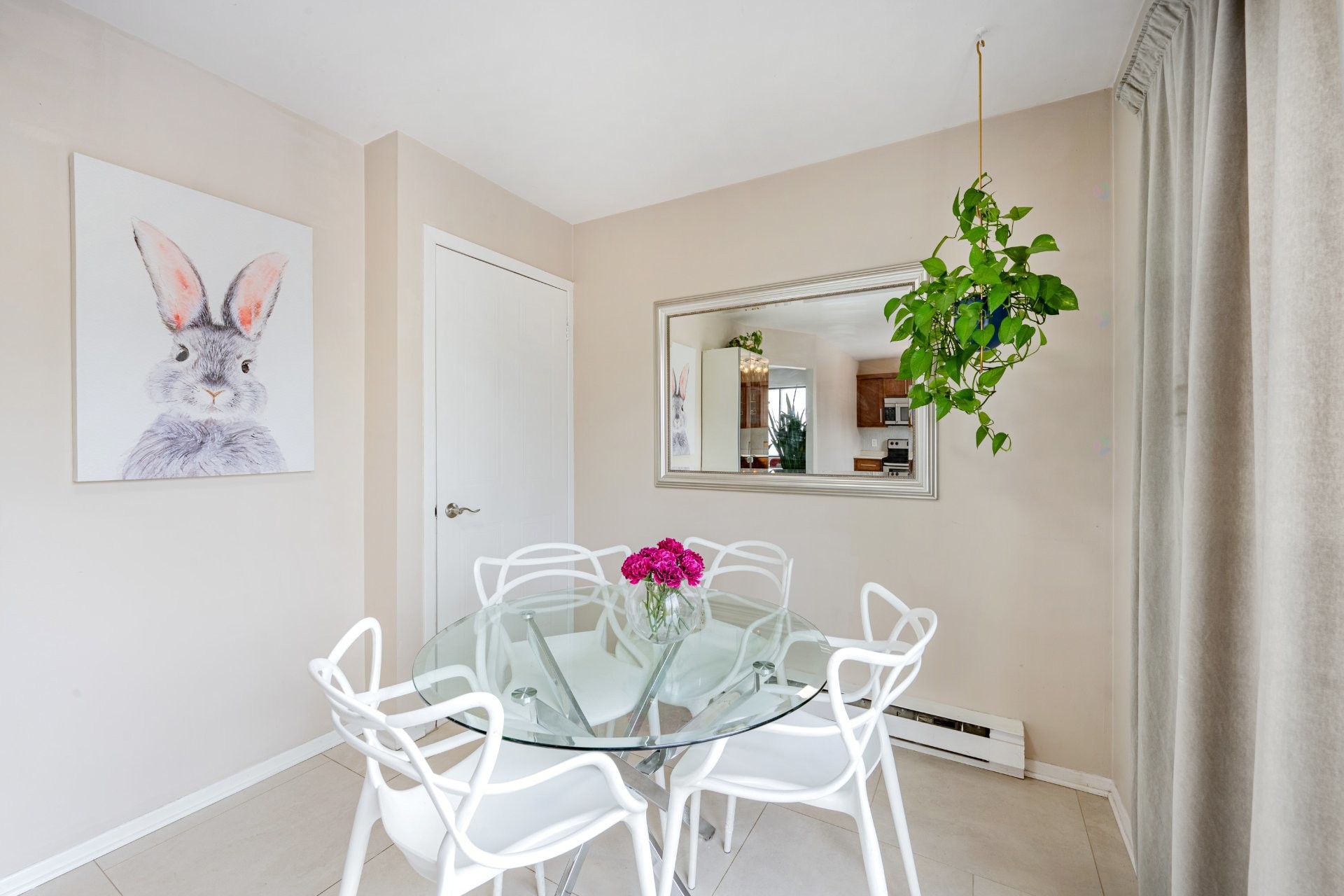 









755


Rue Schubert

,
Brossard,




QC
J4X1X6

