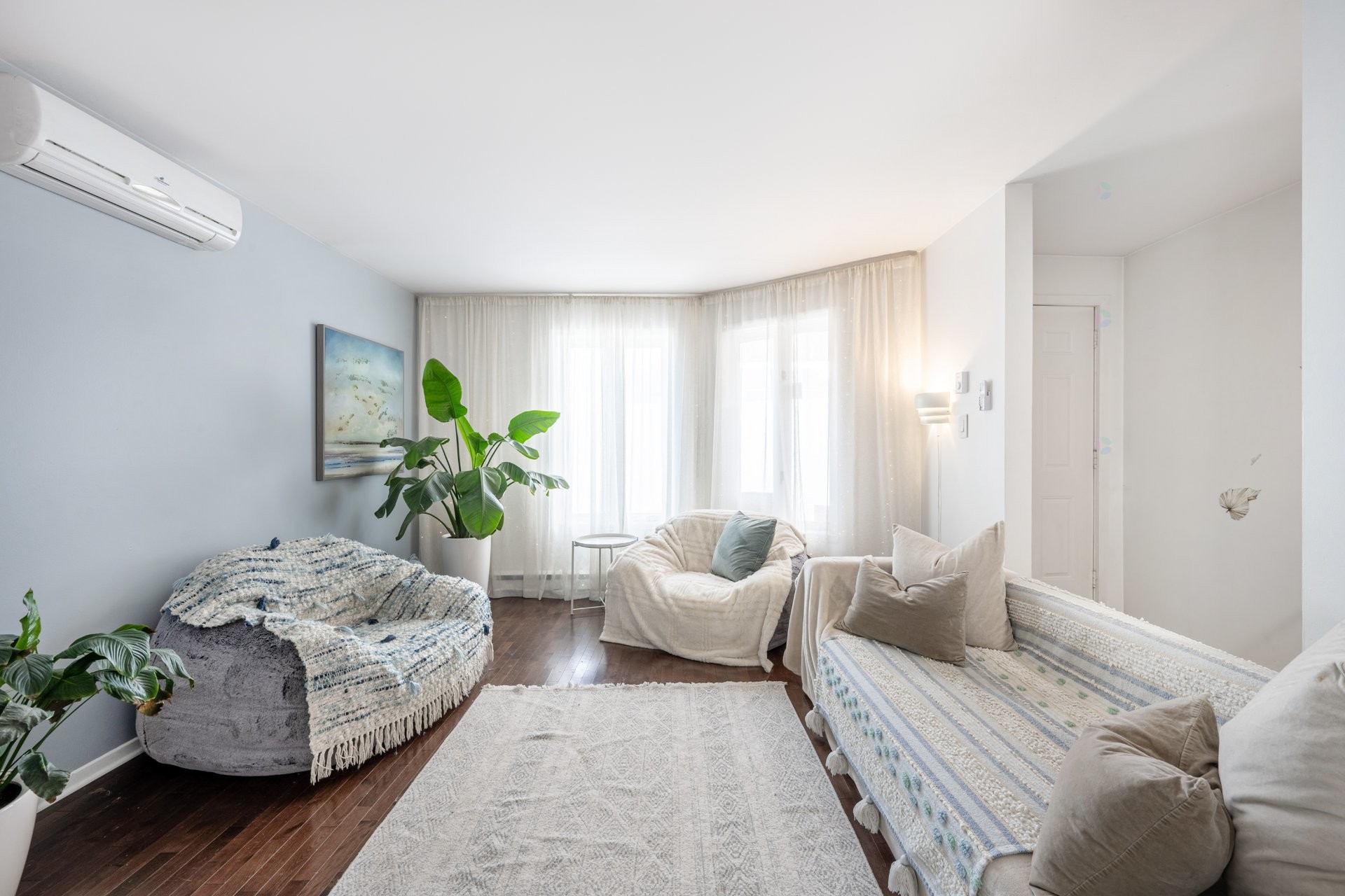 









755


Rue Schubert

,
Brossard,




QC
J4X1X6

