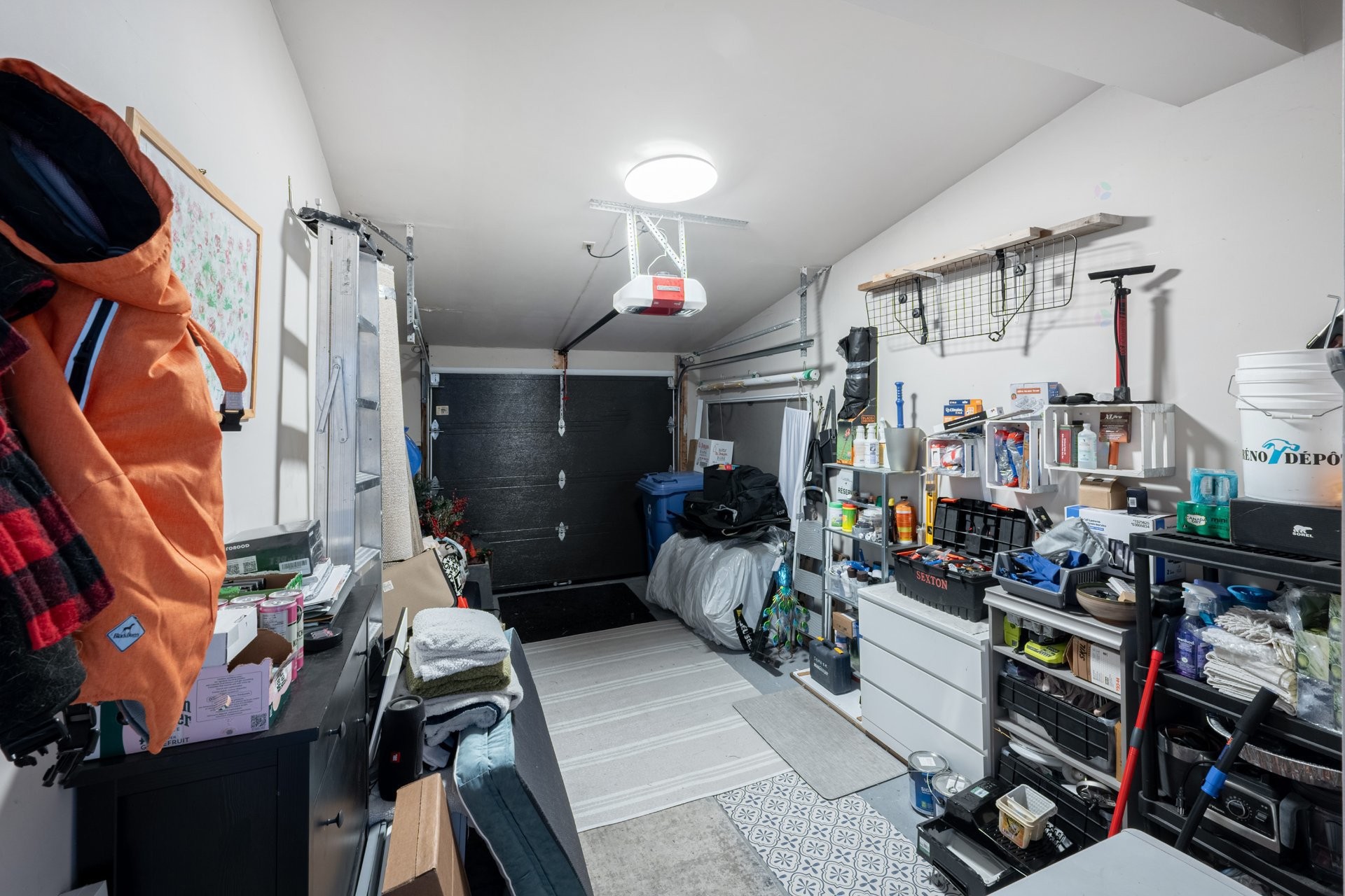 









755


Rue Schubert

,
Brossard,




QC
J4X1X6

