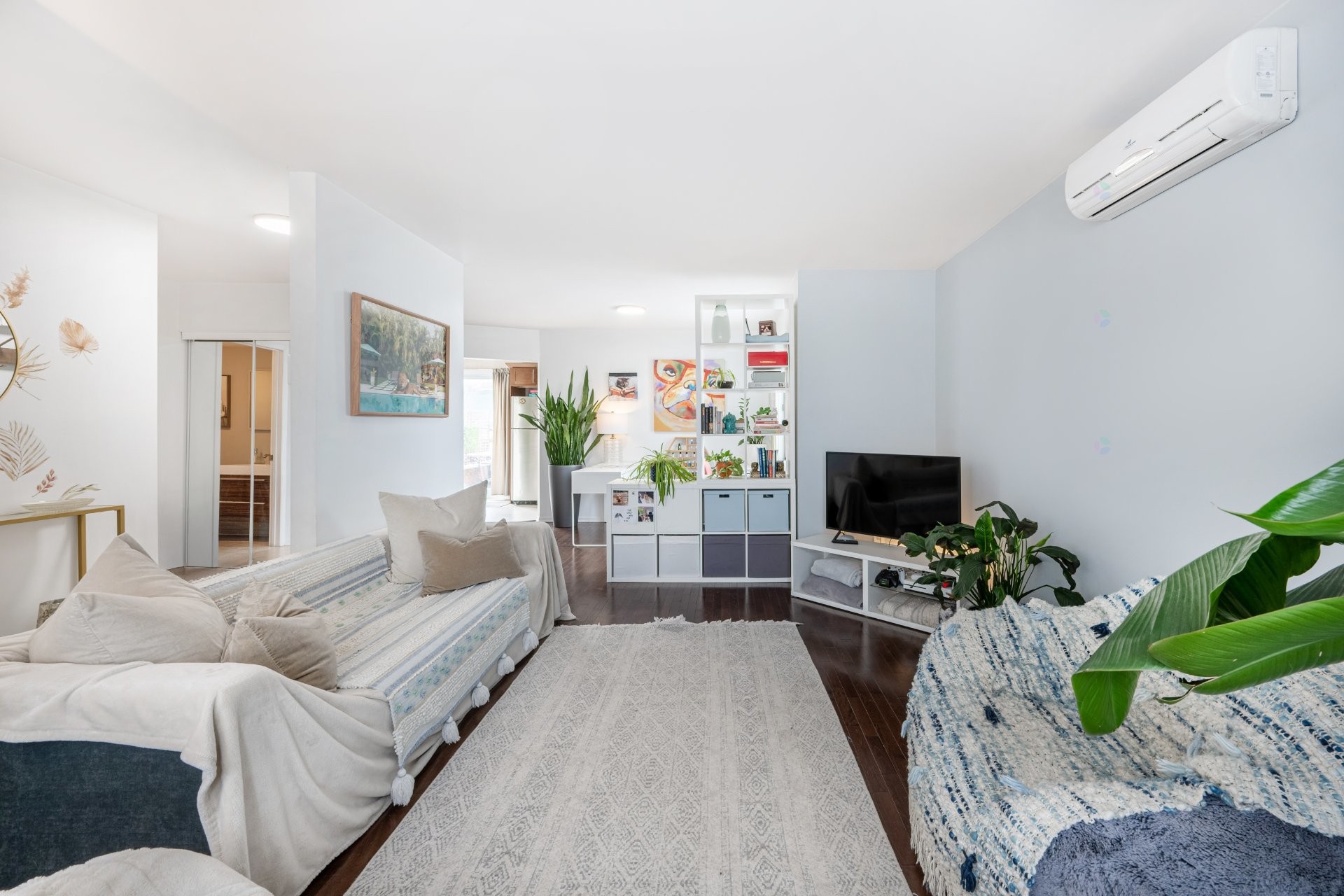 









755


Rue Schubert

,
Brossard,




QC
J4X1X6

