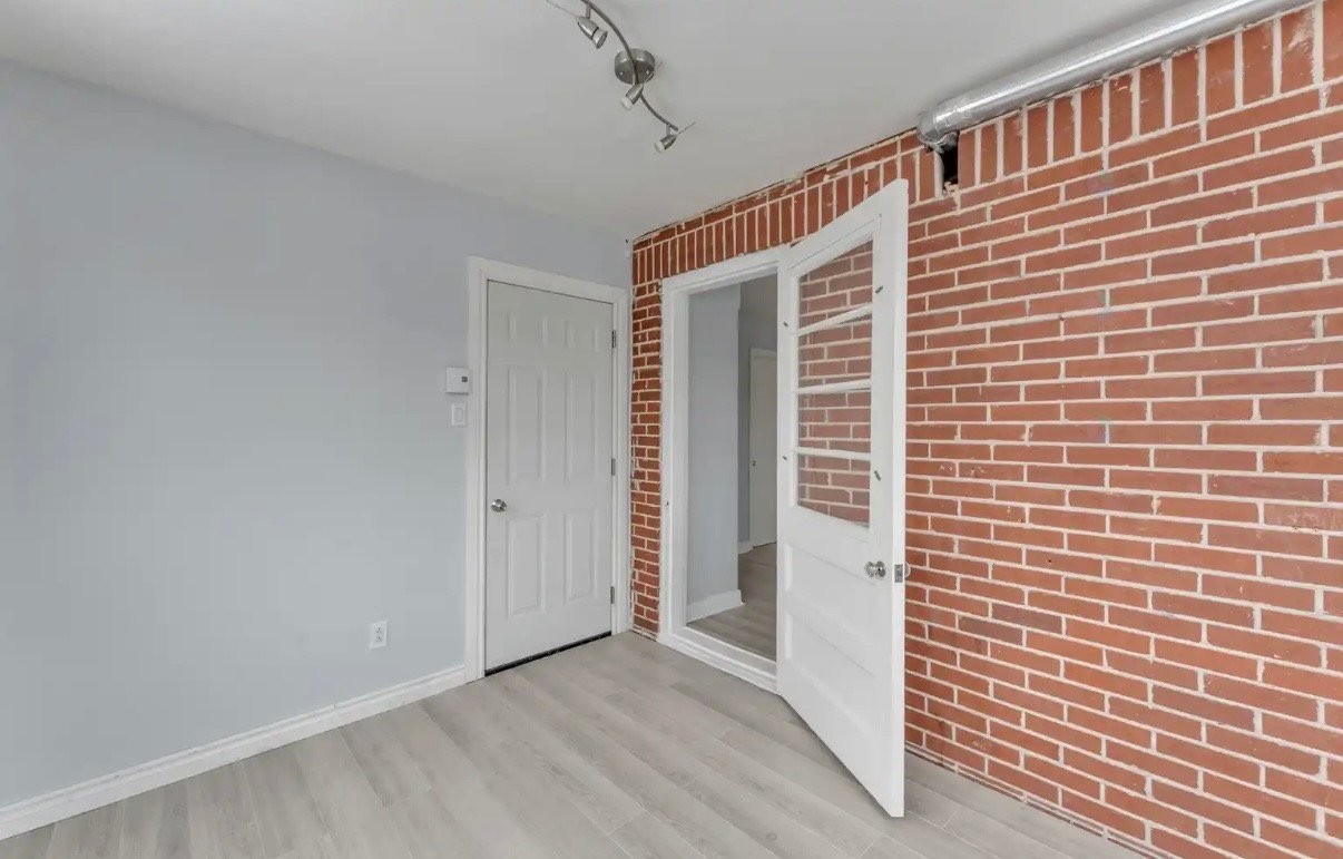 









675


Rue St-Antoine

,
Montréal (Lachine),




QC
H8S1S9

