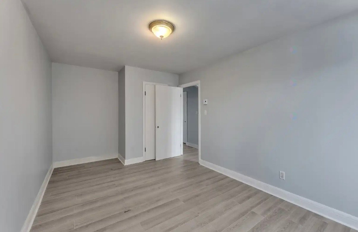 









675


Rue St-Antoine

,
Montréal (Lachine),




QC
H8S1S9

