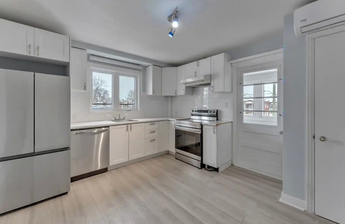 









675


Rue St-Antoine

,
Montréal (Lachine),




QC
H8S1S9

