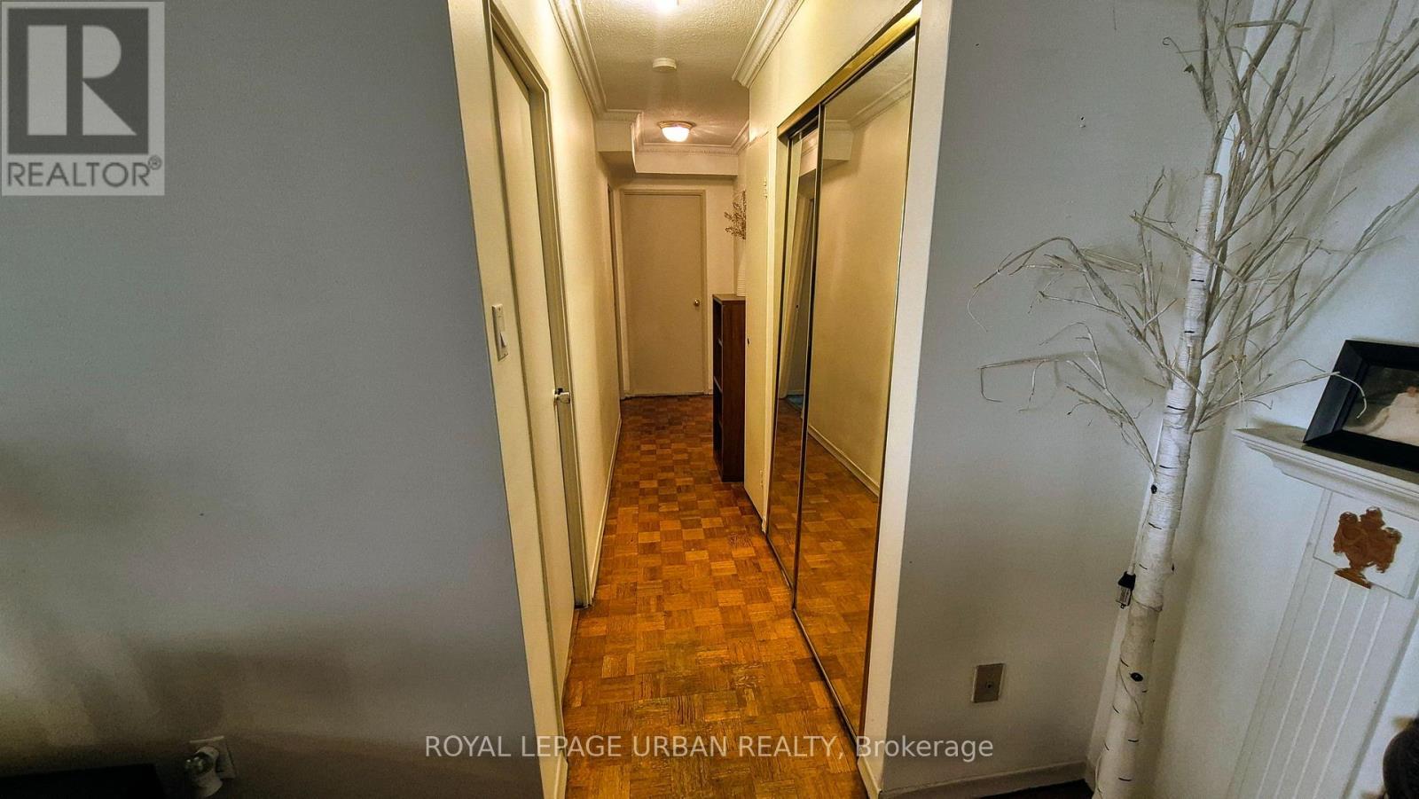 












806 - 1135 LOGAN AVENUE

,
Toronto,




Ontario
M4K3Y2

