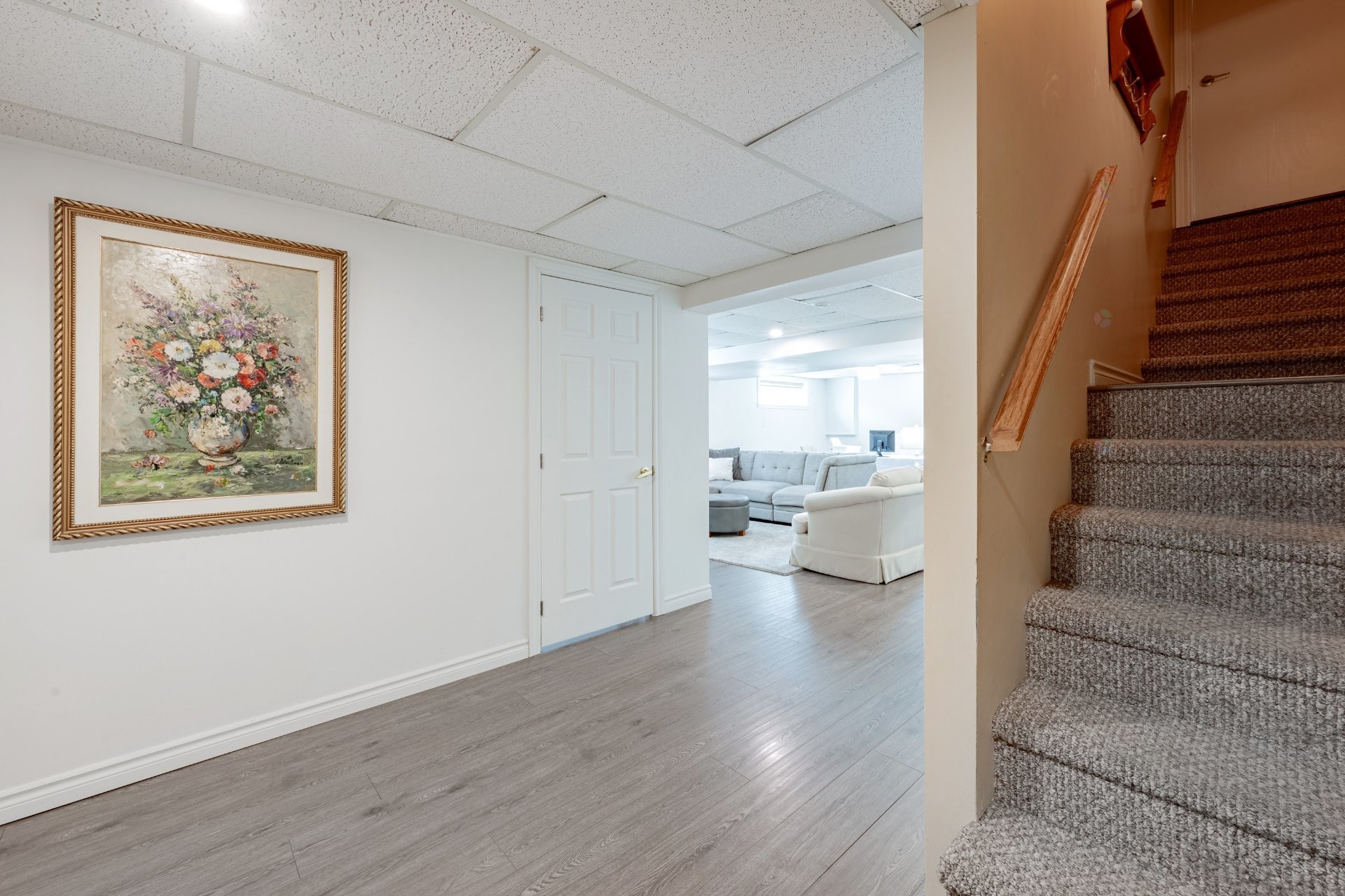 









218


Rue du Niagara

,
Kirkland,




QC
H9J3W7

