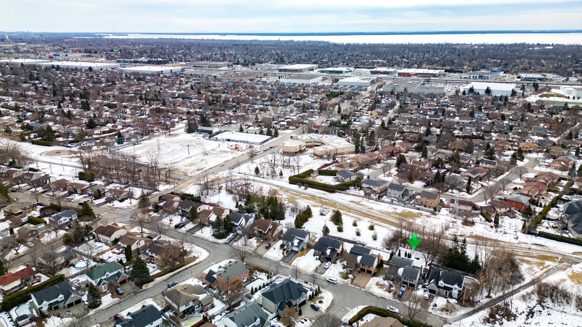 









218


Rue du Niagara

,
Kirkland,




QC
H9J3W7

