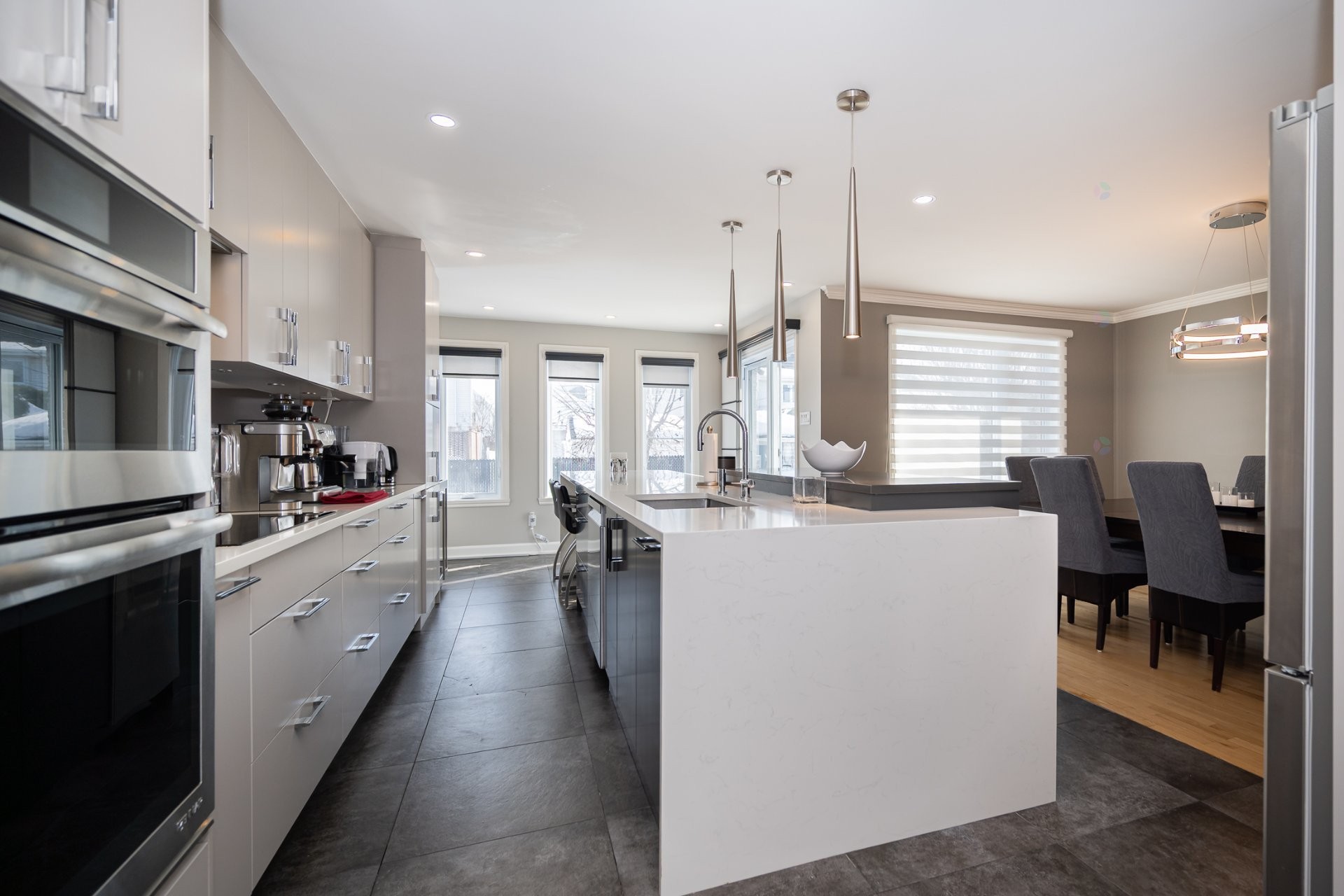 









165


Rue Vanasse

,
Laval (Sainte-Dorothée),




QC
H7X3L8

