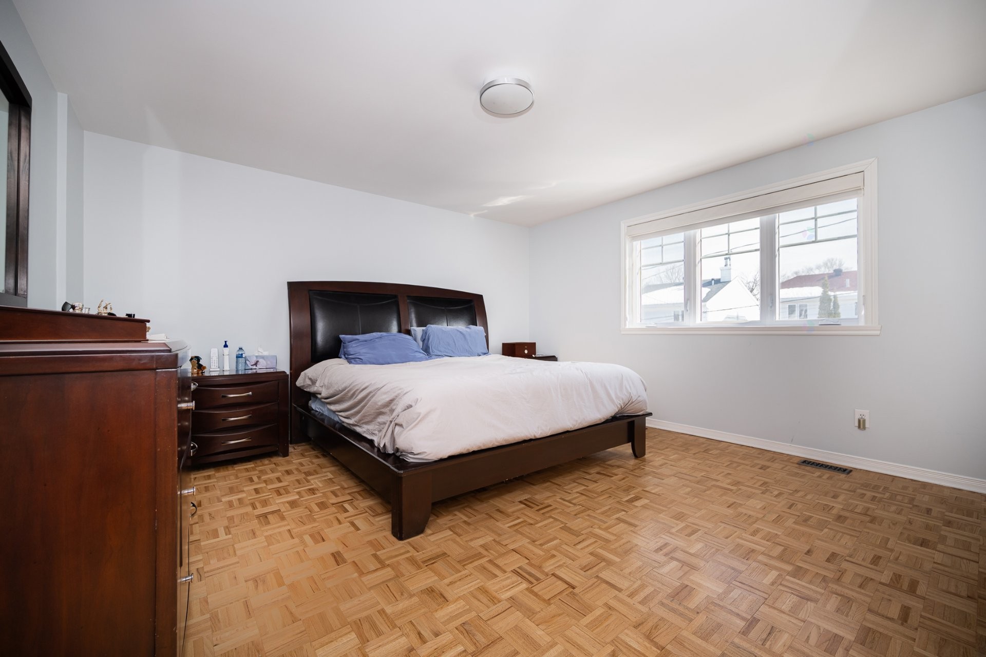 









165


Rue Vanasse

,
Laval (Sainte-Dorothée),




QC
H7X3L8

