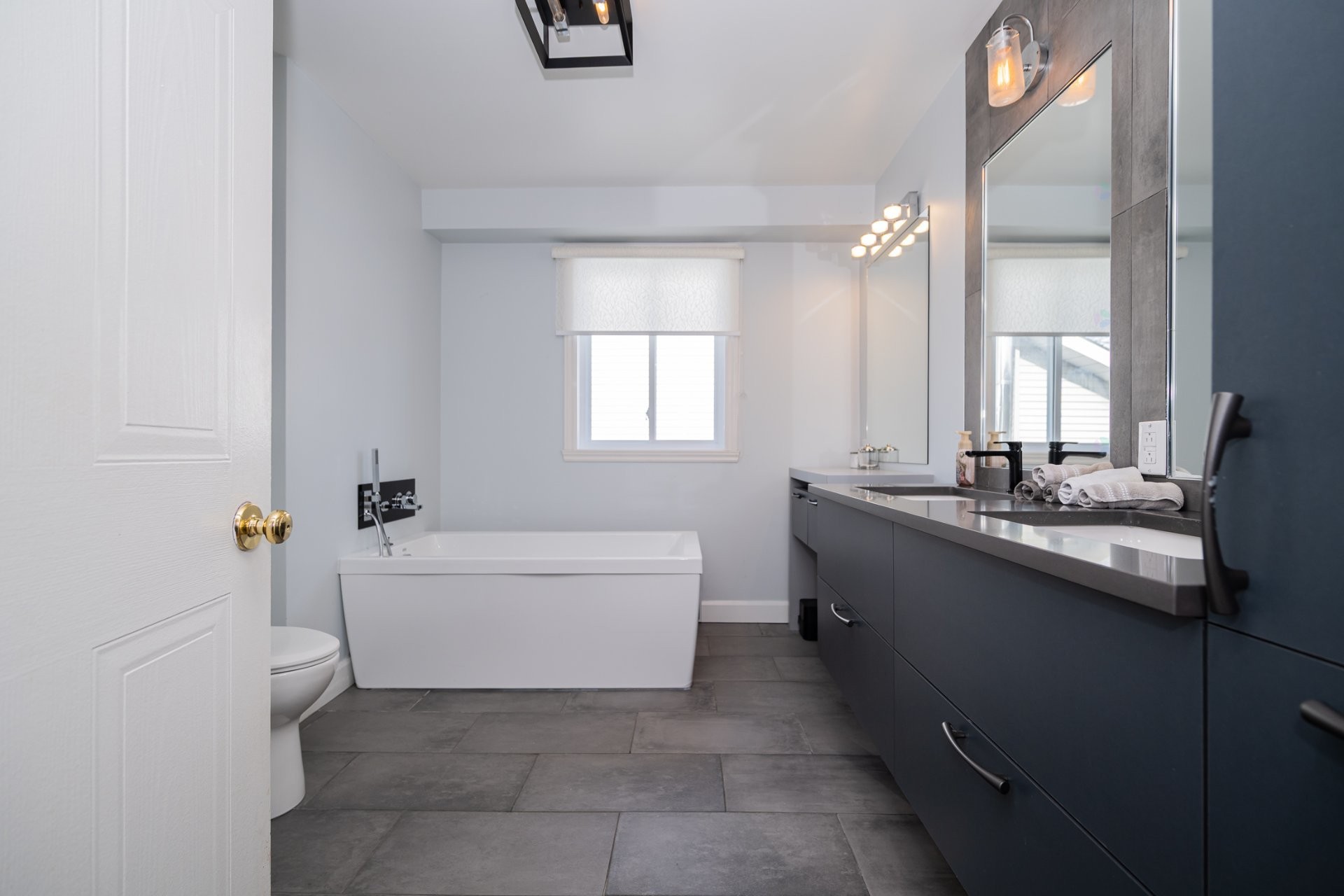 









165


Rue Vanasse

,
Laval (Sainte-Dorothée),




QC
H7X3L8

