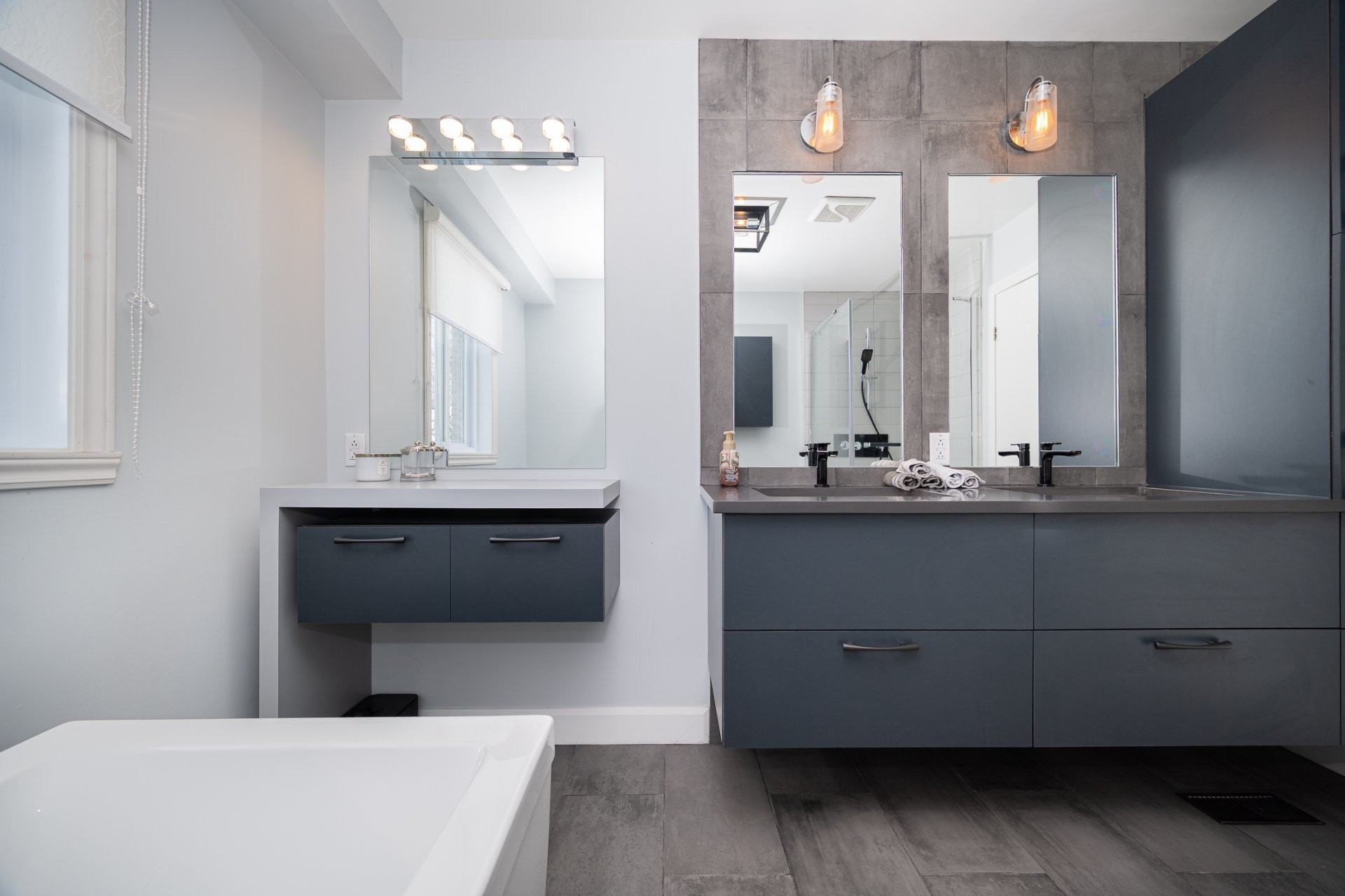 









165


Rue Vanasse

,
Laval (Sainte-Dorothée),




QC
H7X3L8

