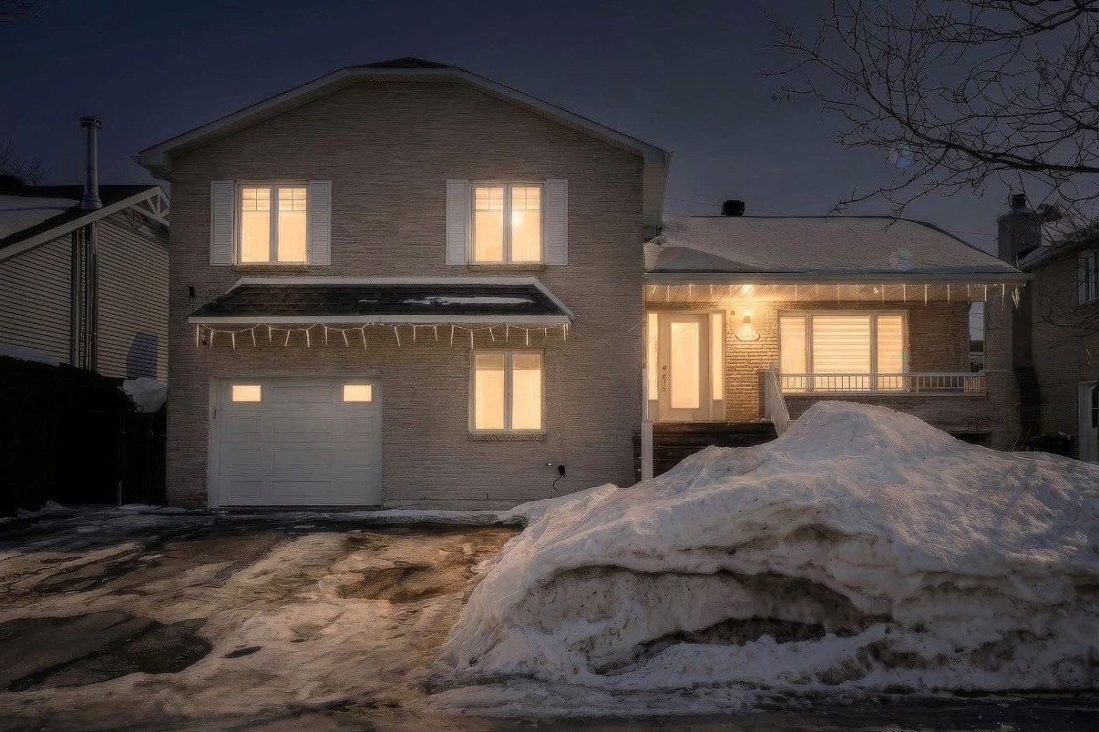 









165


Rue Vanasse

,
Laval (Sainte-Dorothée),




QC
H7X3L8

