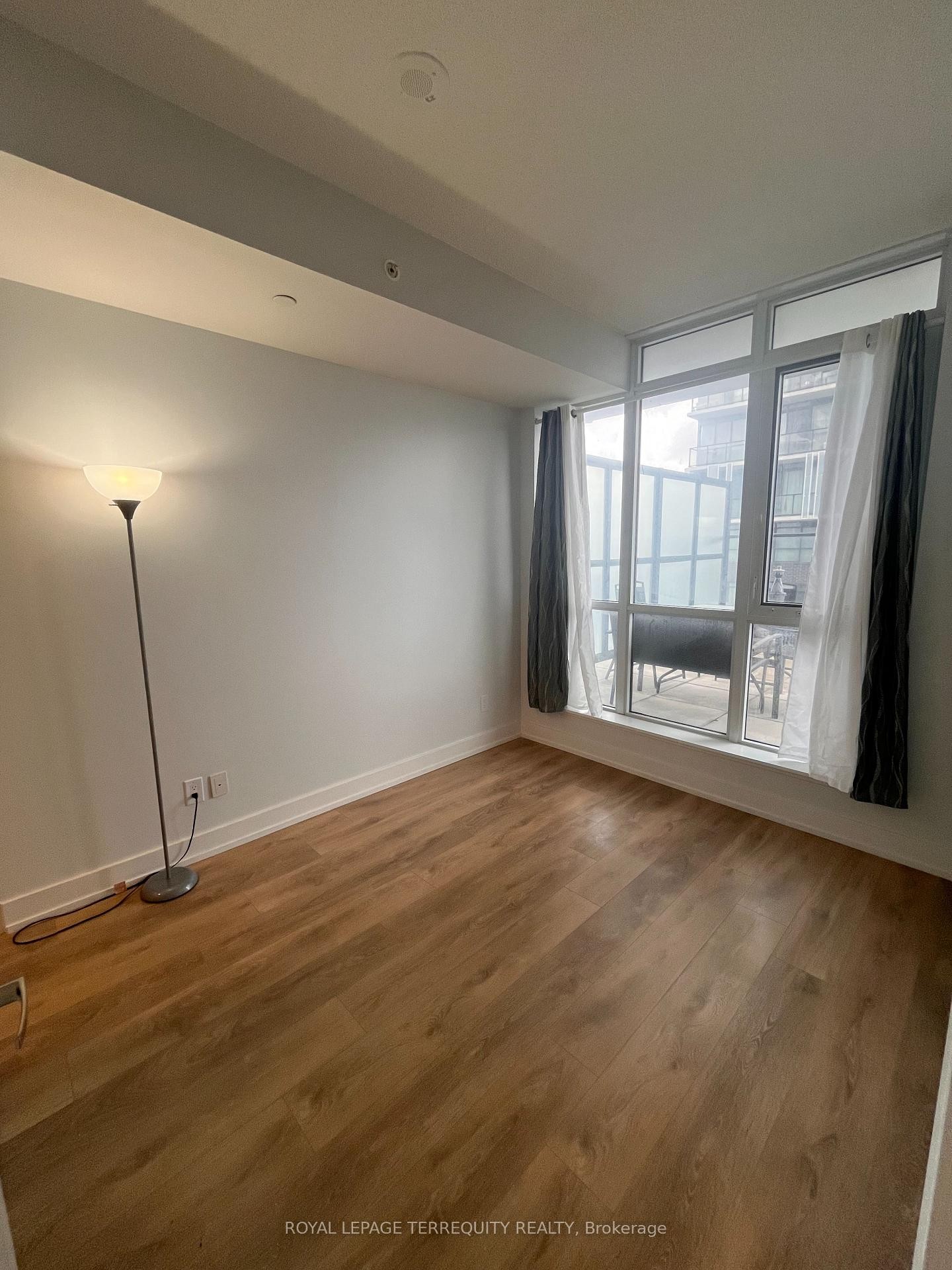 









128


Fairview Mall

Drive, 510,
Toronto,




ON
M2J 0E8

