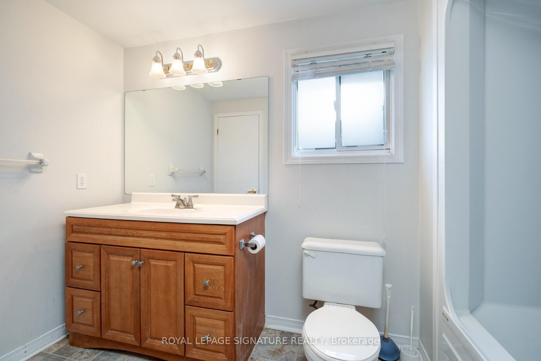 









1683


Canadore

Crescent,
Oshawa,




ON
L1G 8A7

