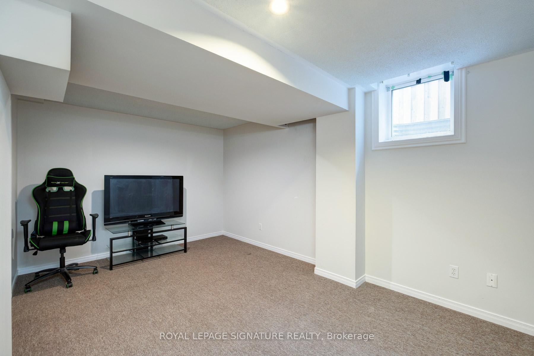 









1683


Canadore

Crescent,
Oshawa,




ON
L1G 8A7

