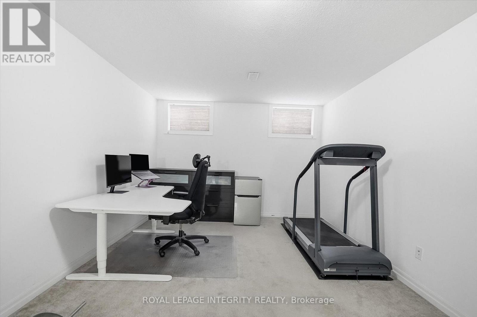 












88 CHEVRON PLACE

,
Ottawa,




Ontario
K1W0L6

