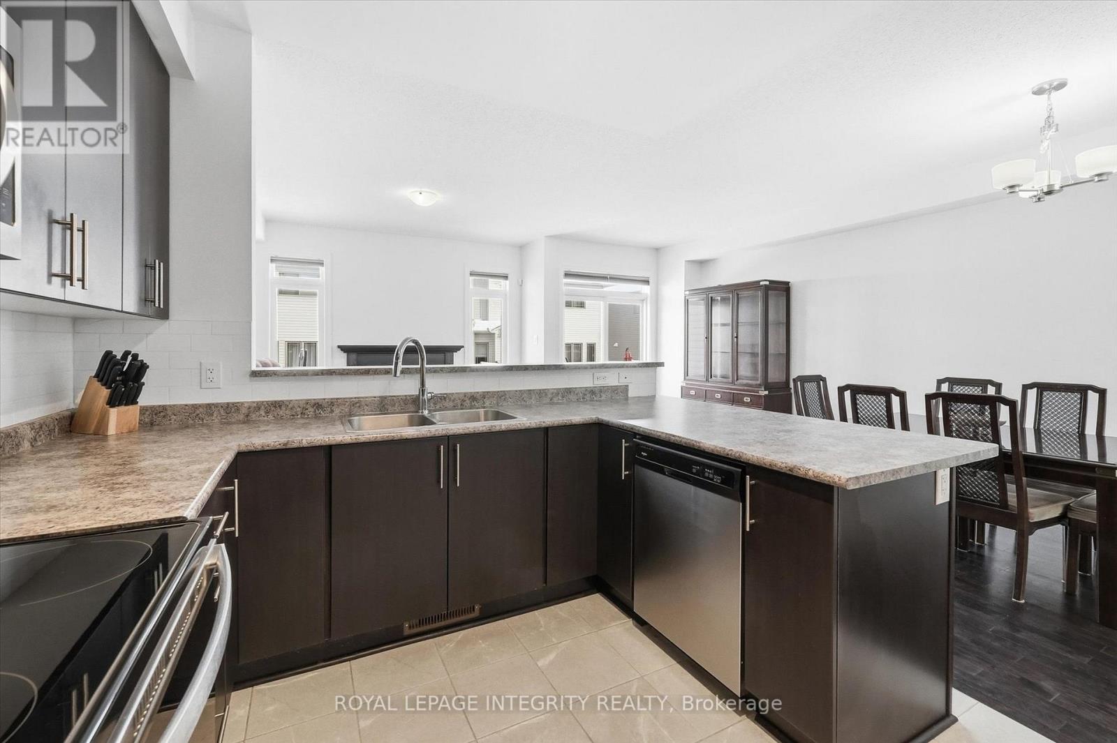 












88 CHEVRON PLACE

,
Ottawa,




Ontario
K1W0L6

