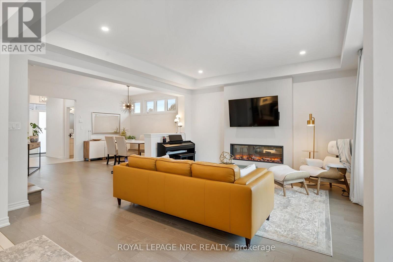 












20 MYRTLE STREET

,
Pelham (Fonthill),




Ontario
L3E0A9

