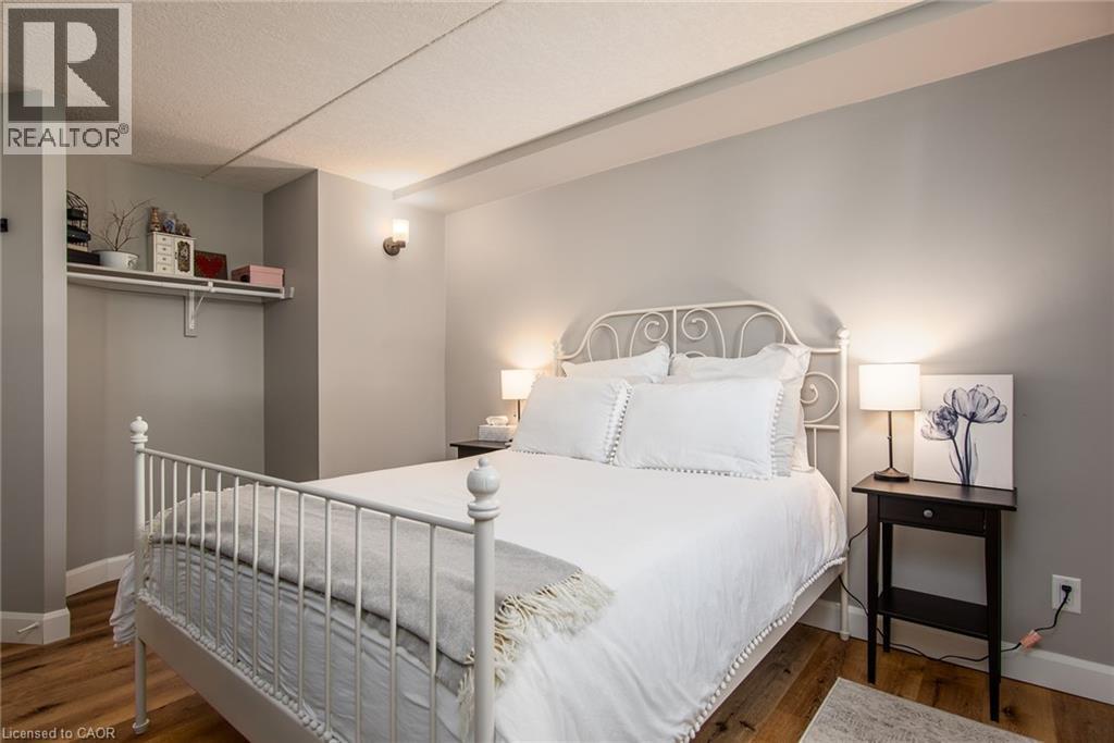 












339 NORTHLAKE Drive Unit# 1

,
Waterloo,




Ontario
N2V1Z1

