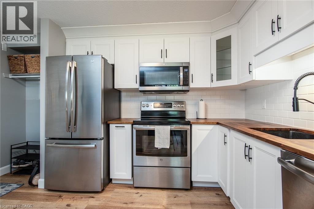 












339 NORTHLAKE Drive Unit# 1

,
Waterloo,




Ontario
N2V1Z1

