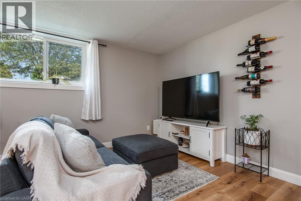 












339 NORTHLAKE Drive Unit# 1

,
Waterloo,




Ontario
N2V1Z1

