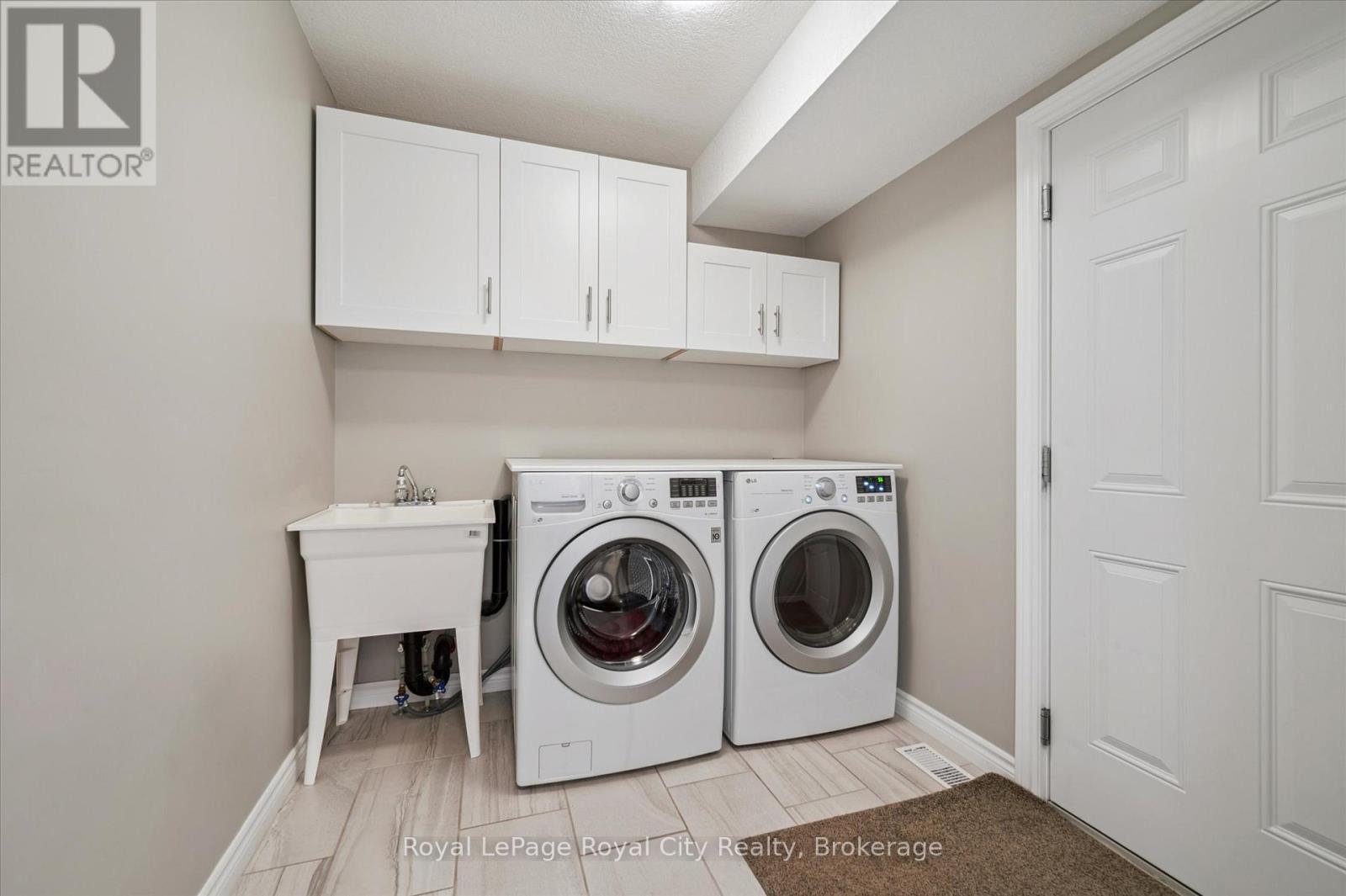 












235 SPENCER DRIVE

,
Centre Wellington (Elora/Salem),




Ontario
N0B1S0

