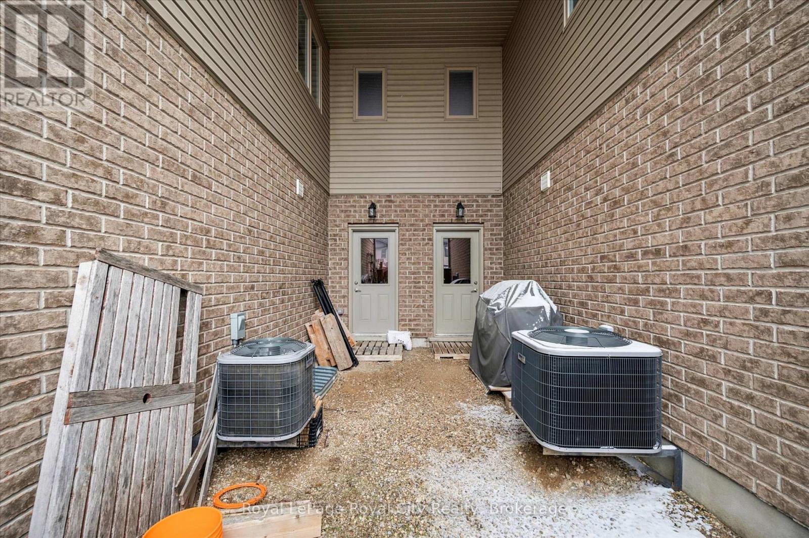 












235 SPENCER DRIVE

,
Centre Wellington (Elora/Salem),




Ontario
N0B1S0


