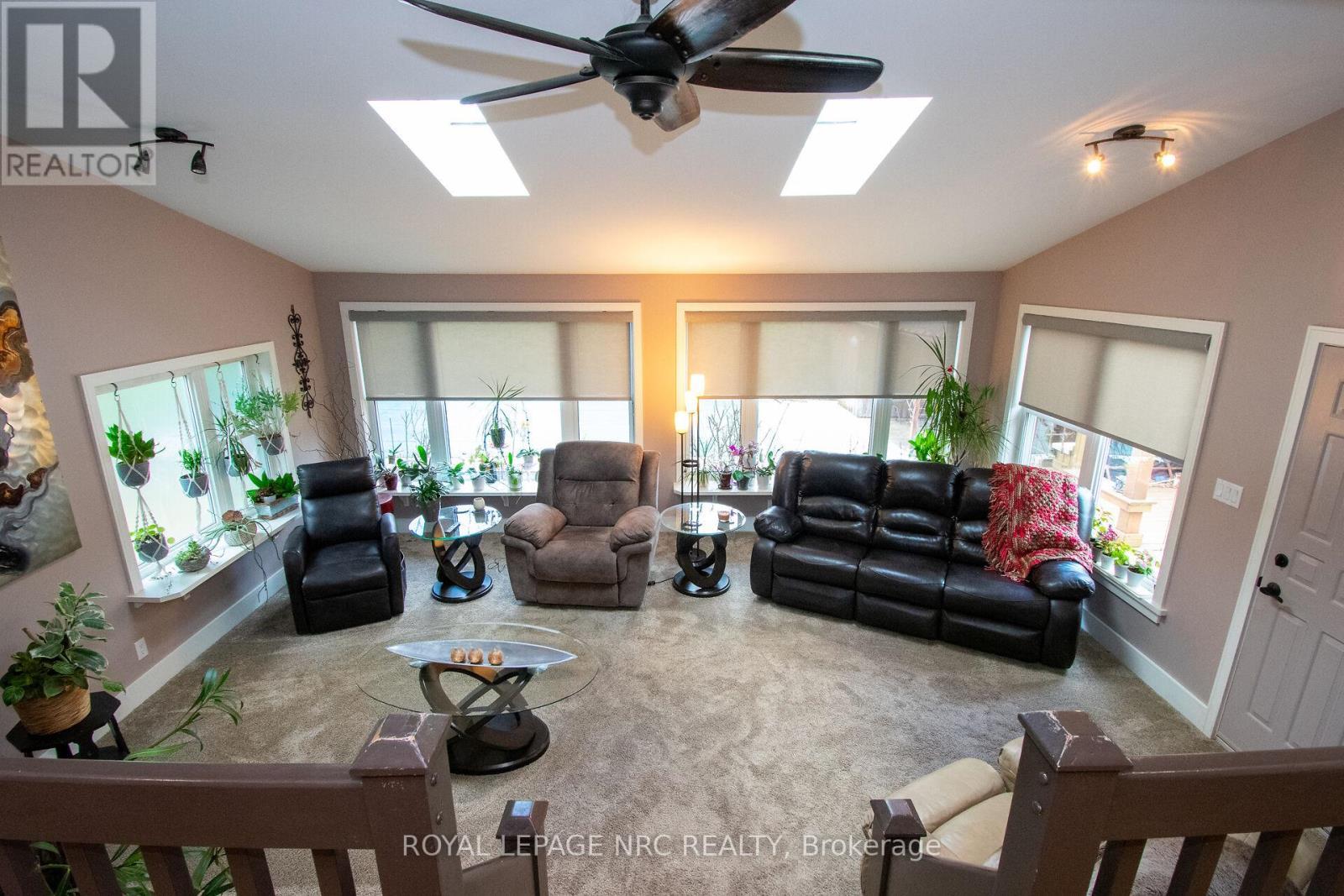 












45 NICKERSON AVENUE

,
St. Catharines (Vine/Linwell),




Ontario
L2N3M5

