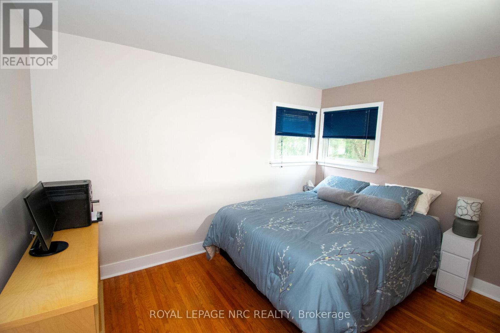 












45 NICKERSON AVENUE

,
St. Catharines (Vine/Linwell),




Ontario
L2N3M5

