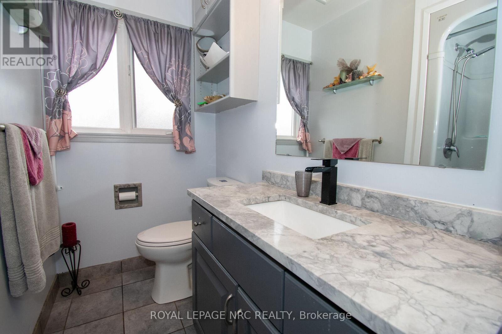 












45 NICKERSON AVENUE

,
St. Catharines (Vine/Linwell),




Ontario
L2N3M5

